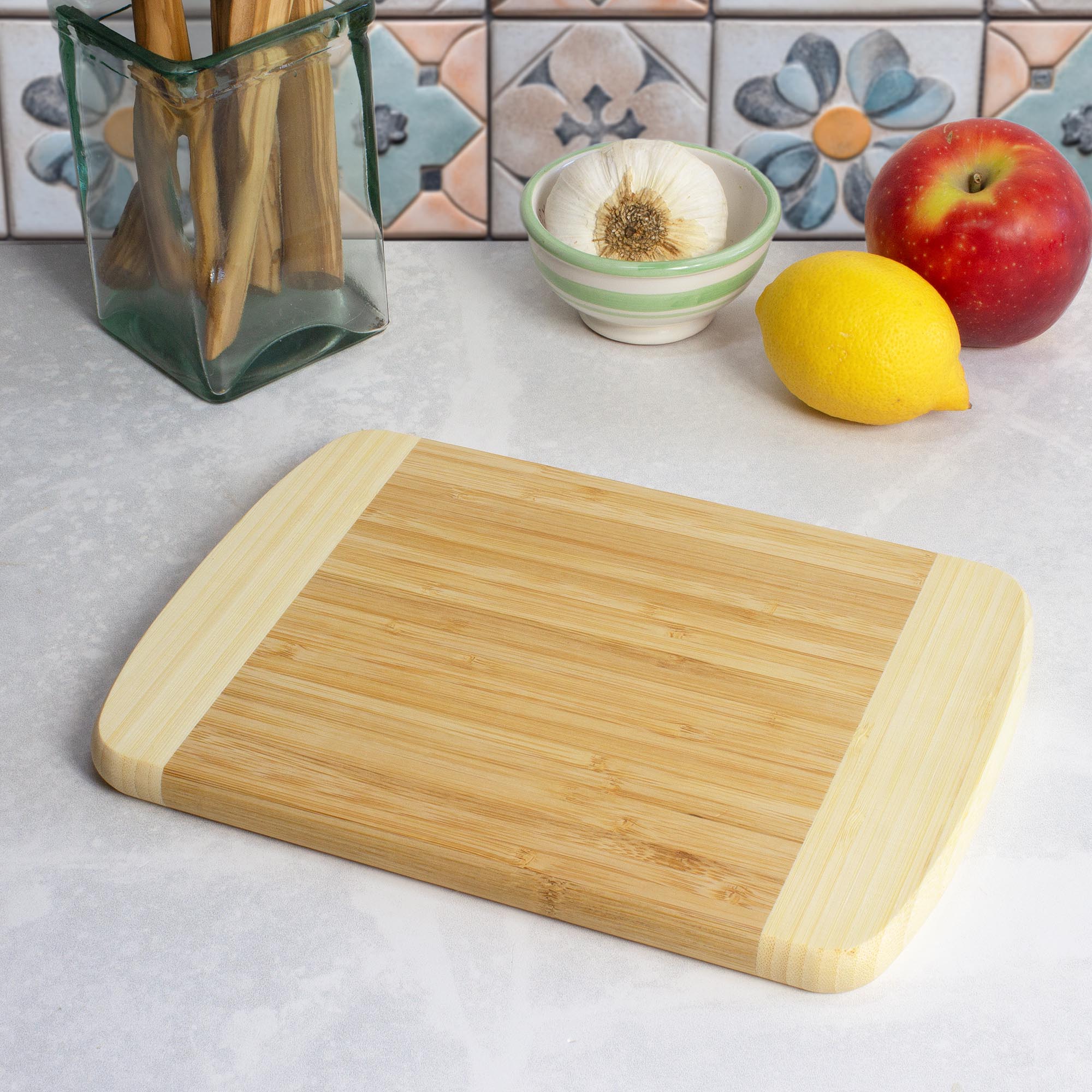 totally-bamboo-hana-cutting-board-10-x-7-1-8 image 4