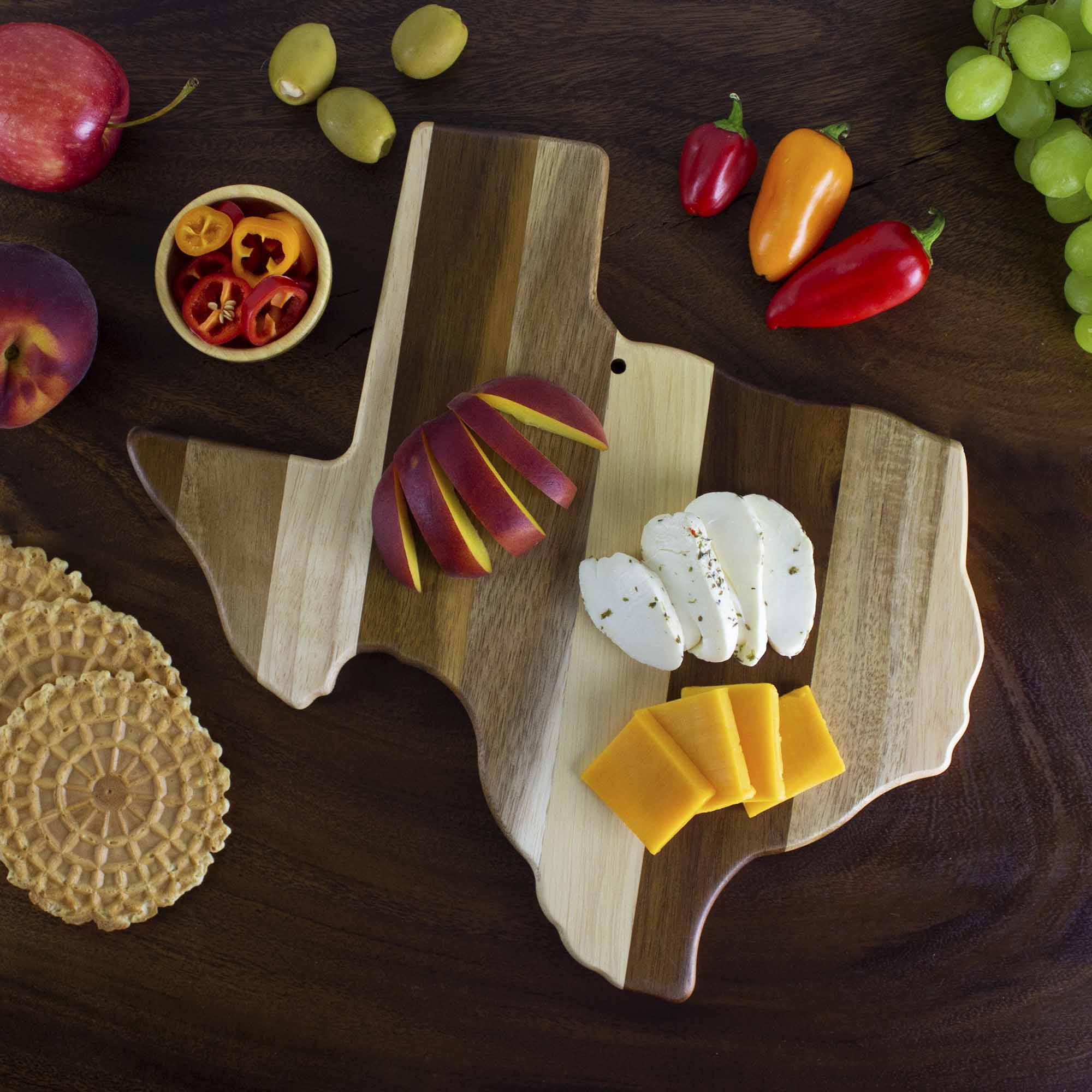 totally-bamboo-rock-branch-shiplap-series-texas-cutting-board image 3