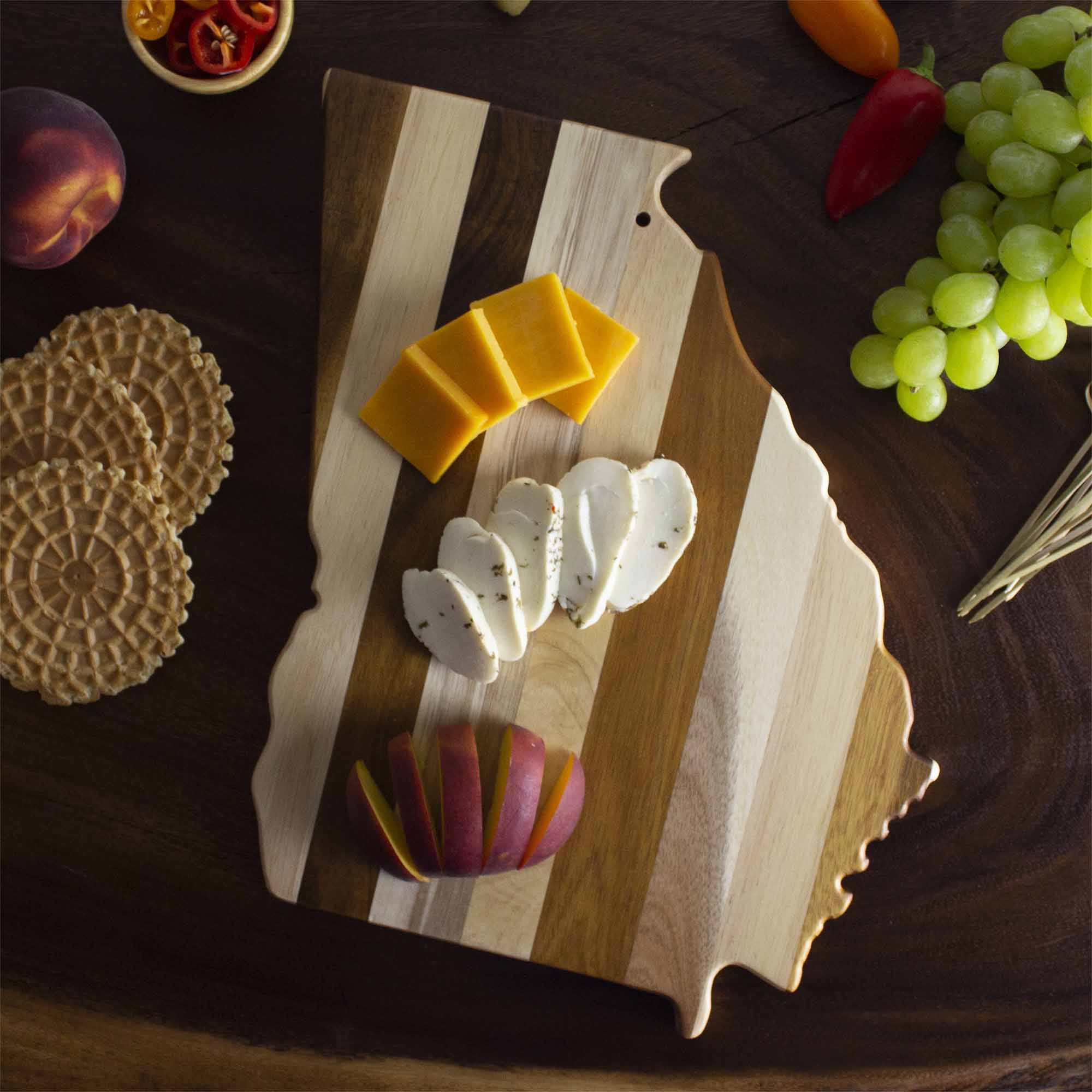 rock-branch-shiplap-series-georgia-cutting-board image 2