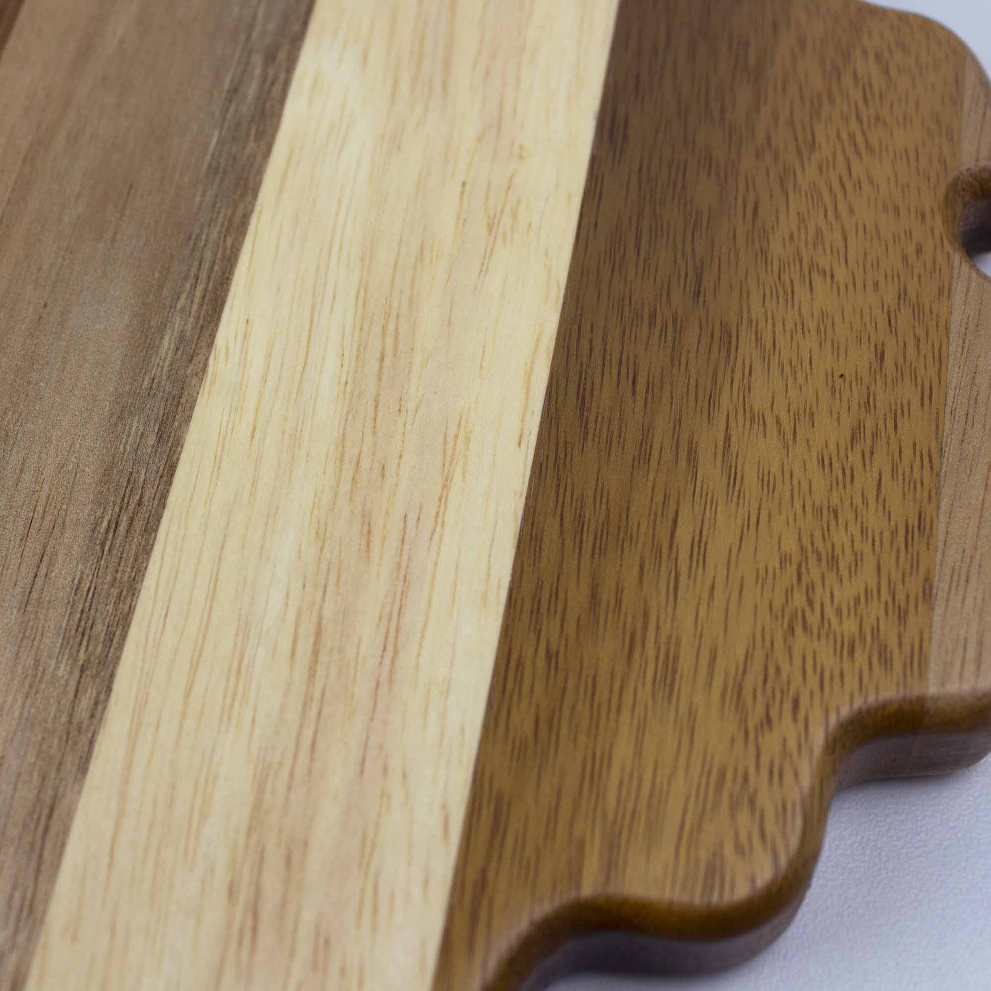 totally-bamboo-rock-branch-shiplap-series-michigan-mitten-cutting-board image 5