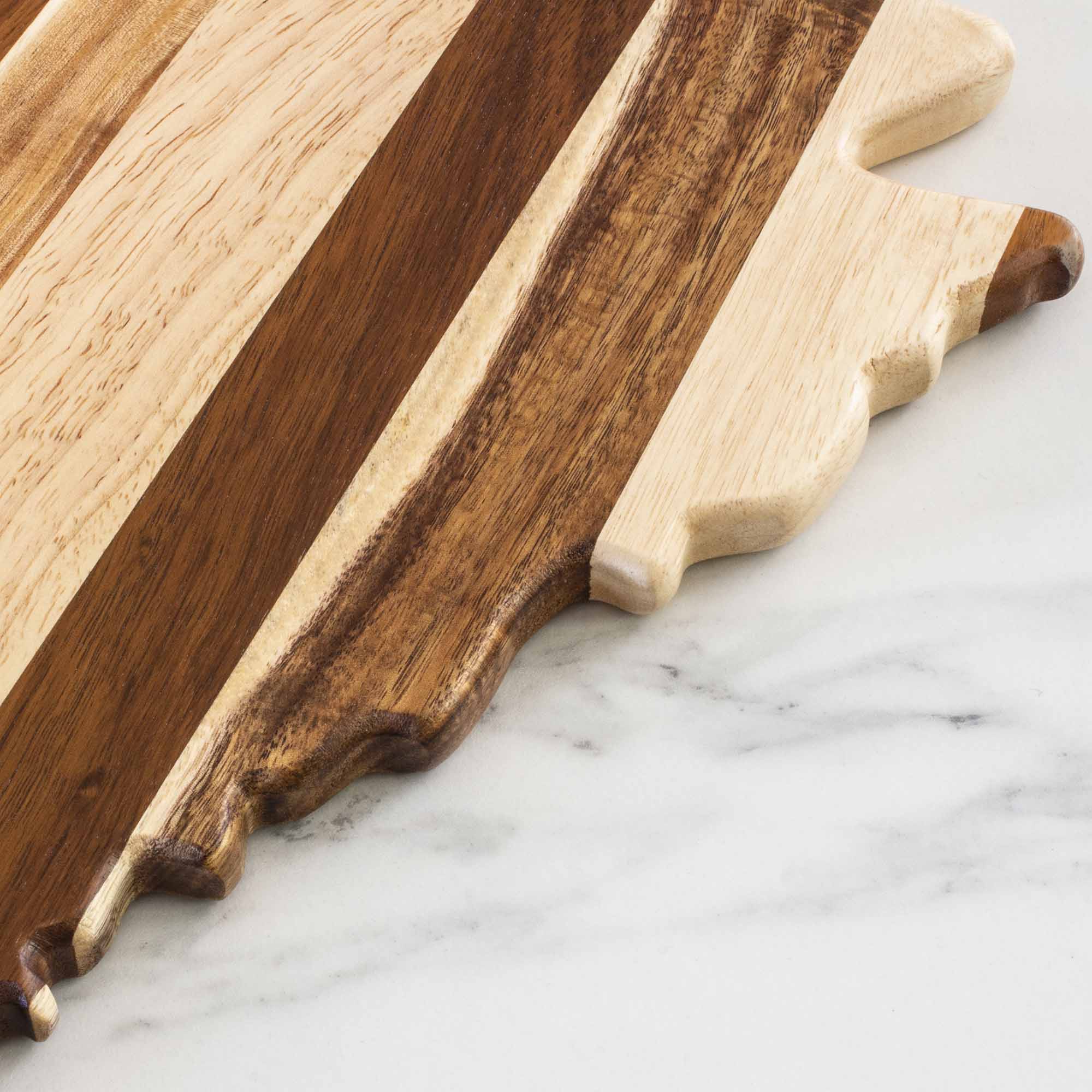 totally-bamboo-rock-branch-shiplap-series-arkansas-cutting-board image 4