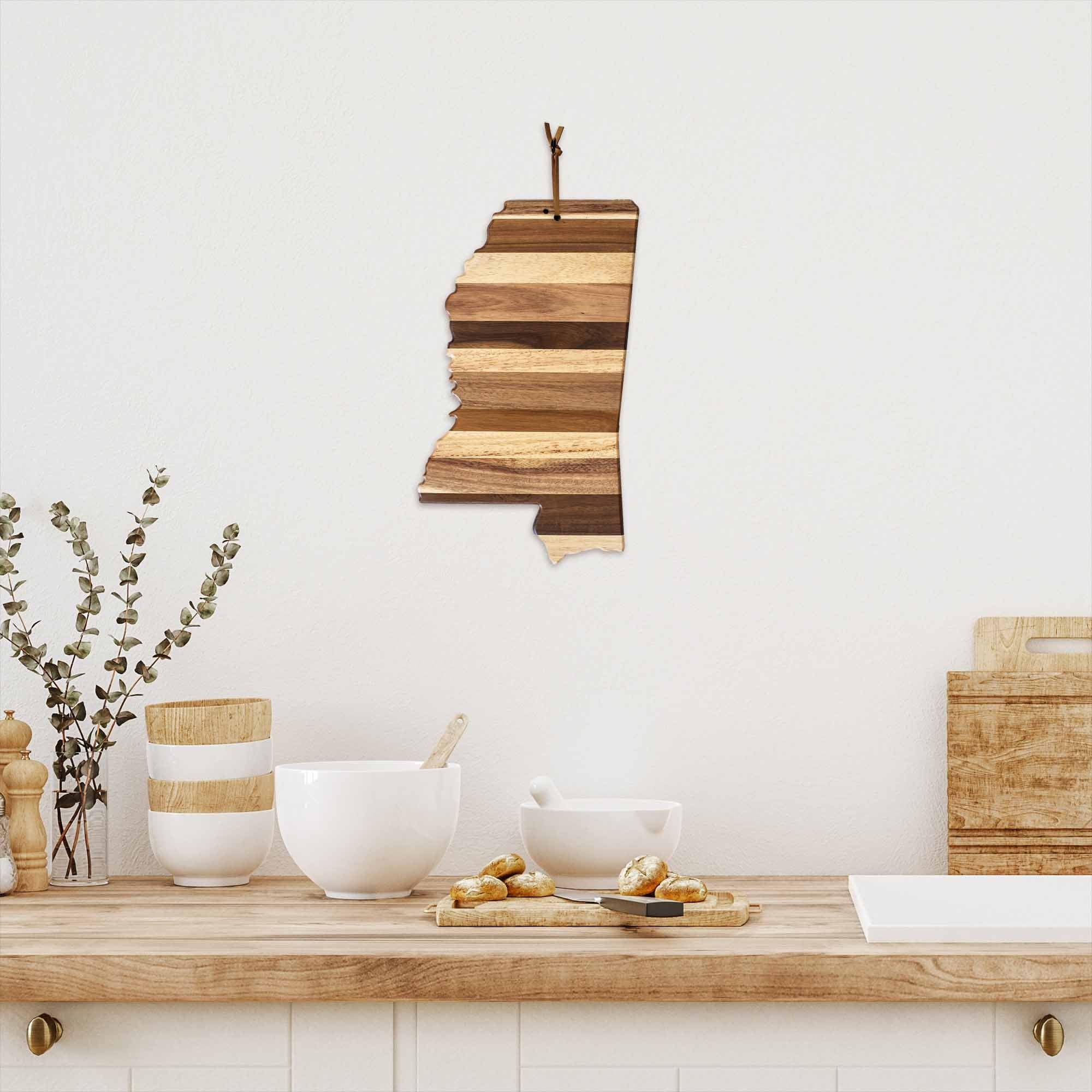 totally-bamboo-rock-branch-shiplap-series-mississippi-cutting-board image 3
