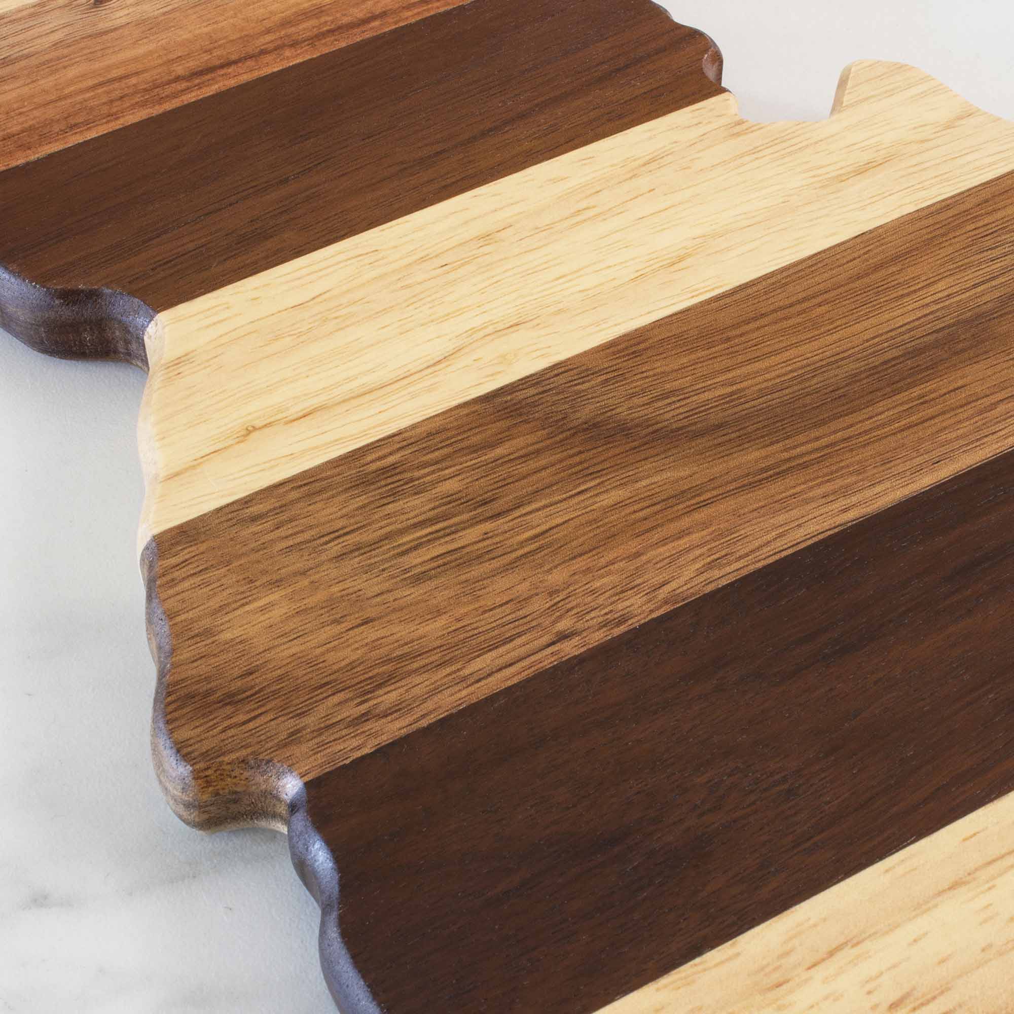totally-bamboo-rock-branch-shiplap-series-idaho-cutting-board image 4