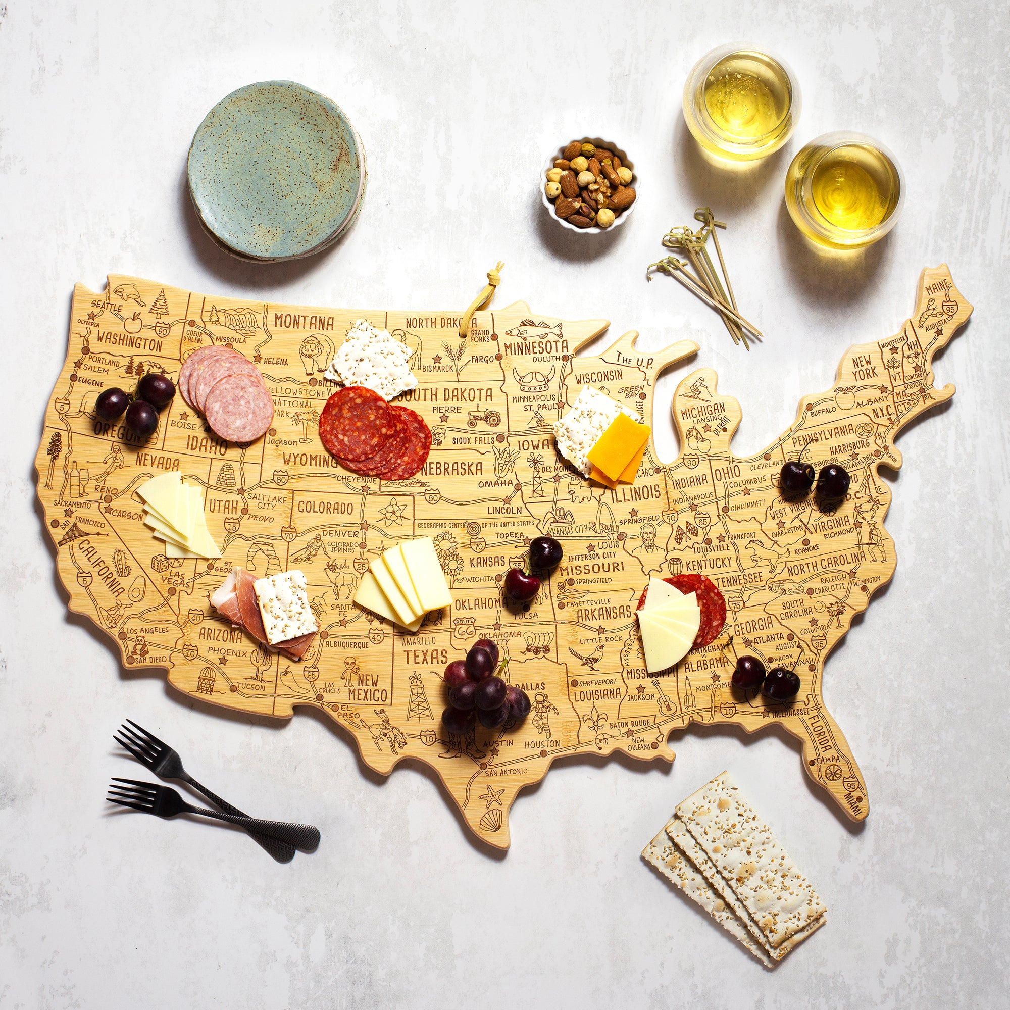 totally-bamboo-xxl-destination-usa-cutting-board-30-x-18-7-8 image 2