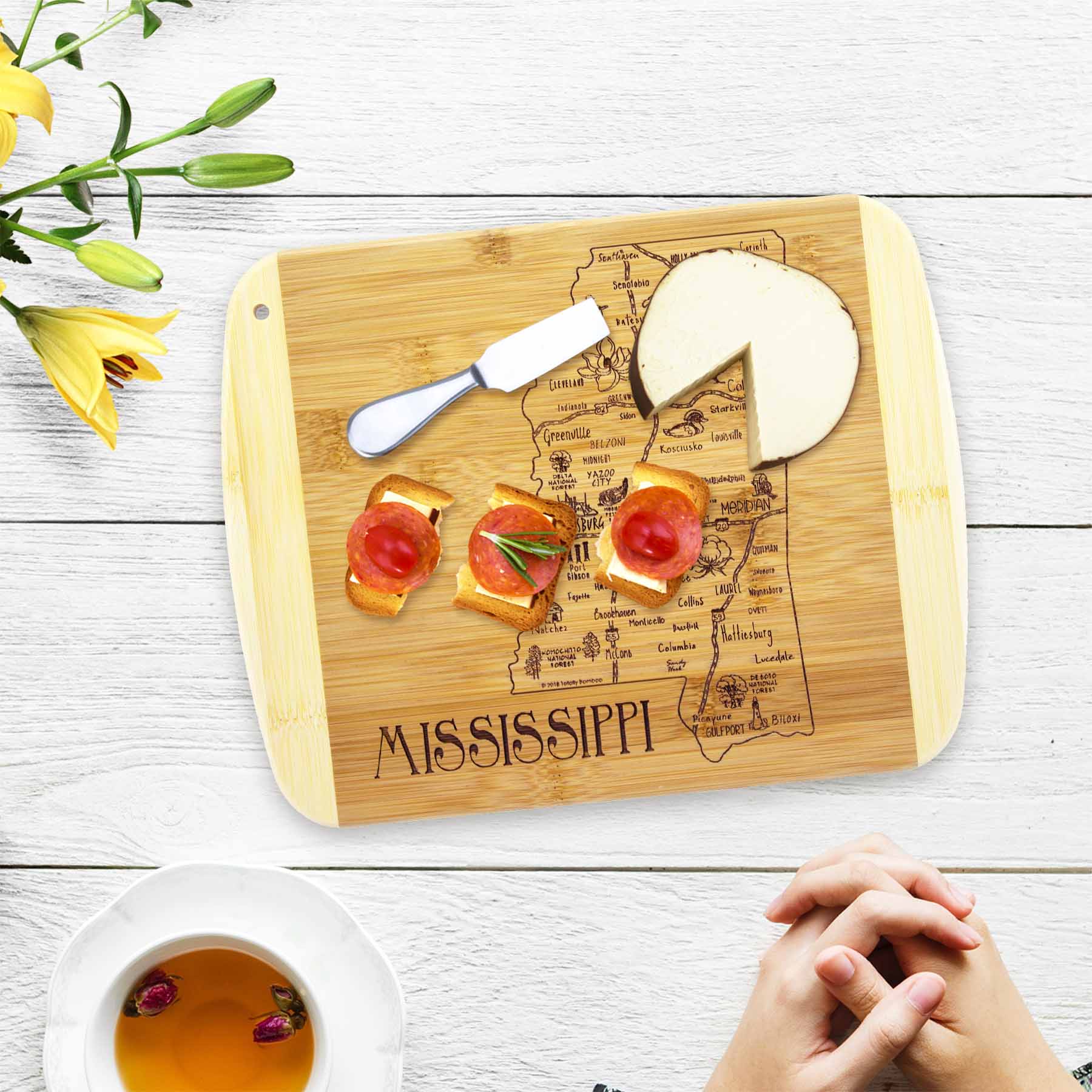 totally-bamboo-a-slice-of-life-mississippi-cutting-board-11-x-8-3-4 image 2