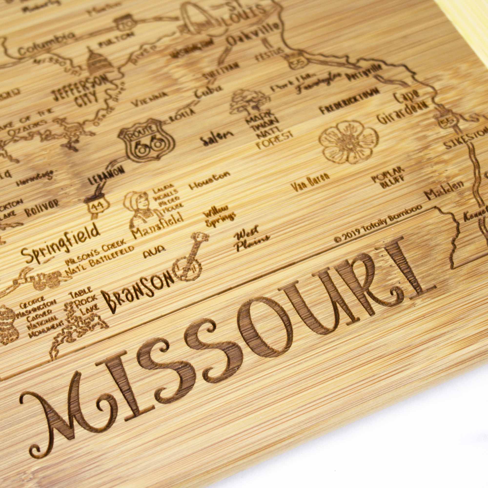 totally-bamboo-a-slice-of-life-missouri-cutting-board-11-x-8-3-4 image 3