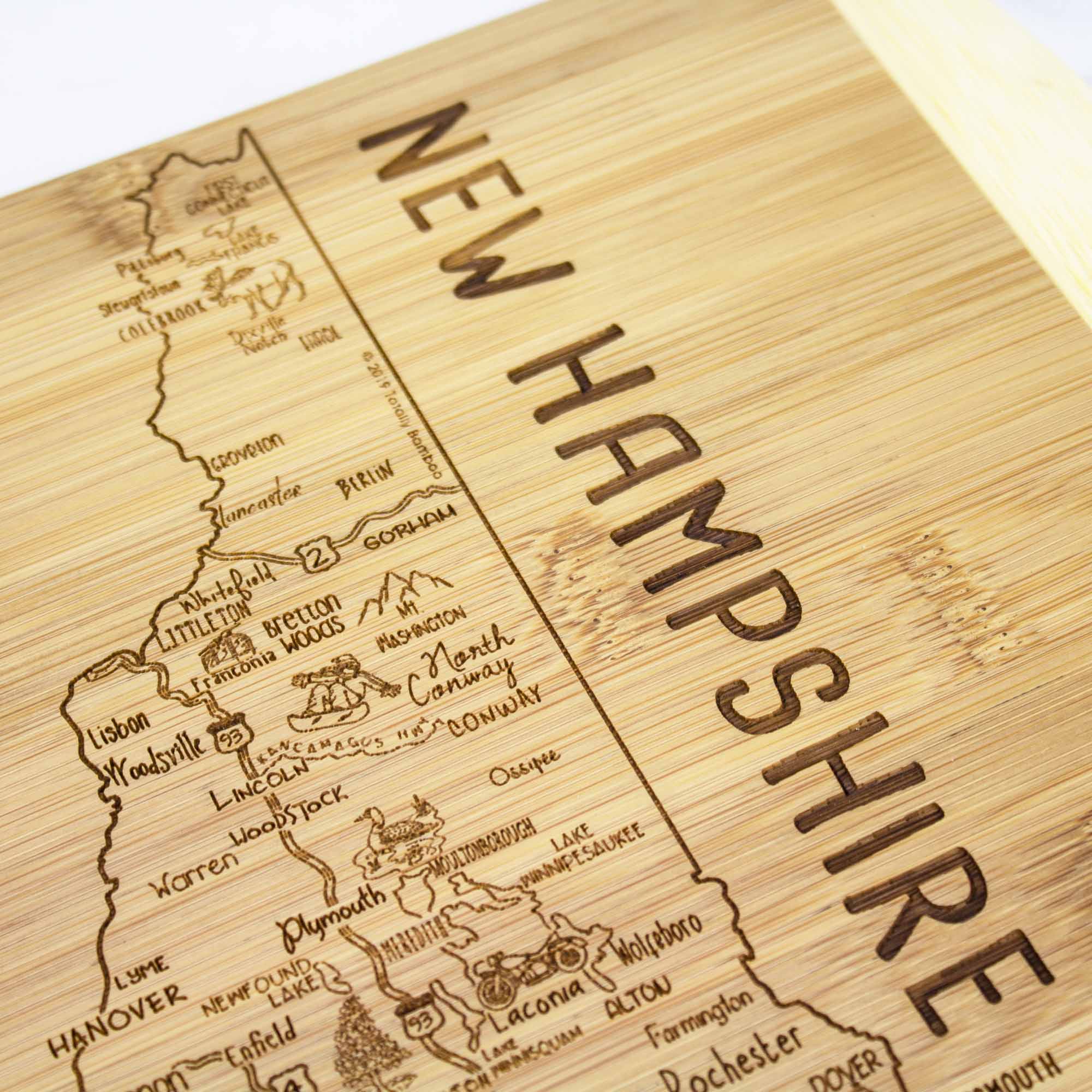 totally-bamboo-a-slice-of-life-new-hampshire-cutting-board-11-x-8-3-4 image 3