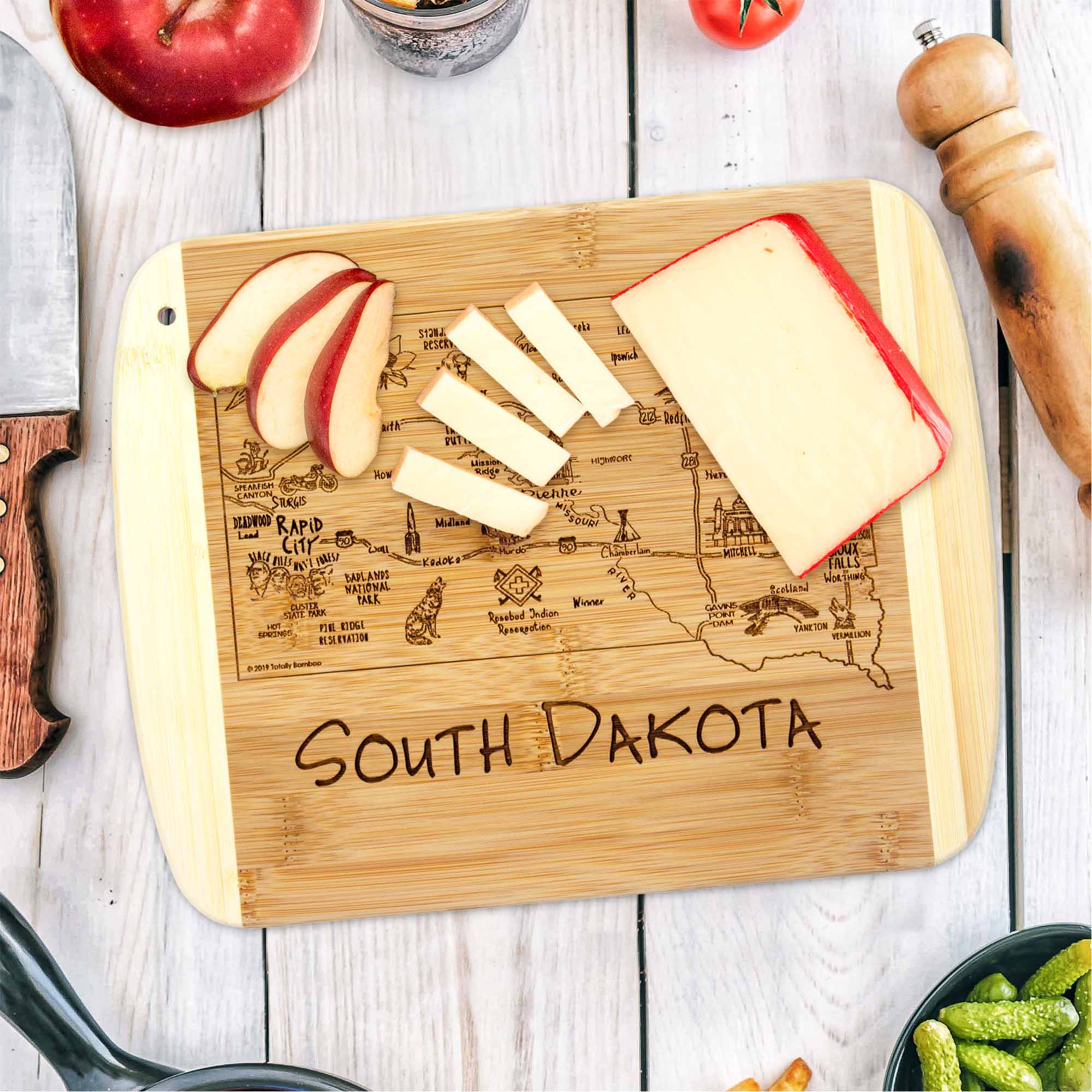 totally-bamboo-a-slice-of-life-south-dakota-cutting-board-11-x-8-3-4 image 2