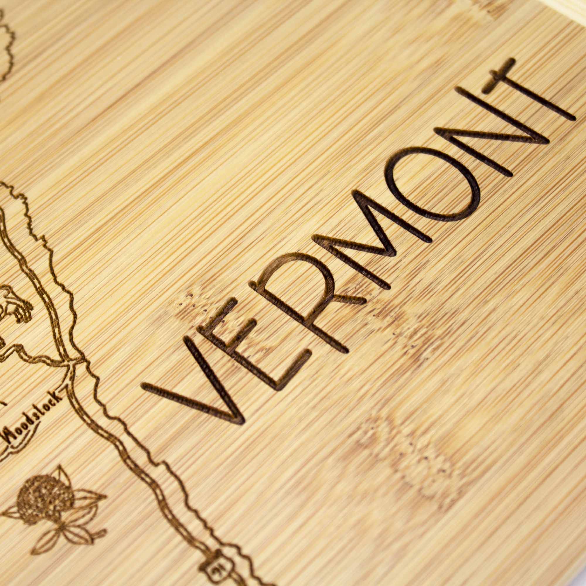 totally-bamboo-a-slice-of-life-vermont-cutting-board-11-x-8-3-4 image 3