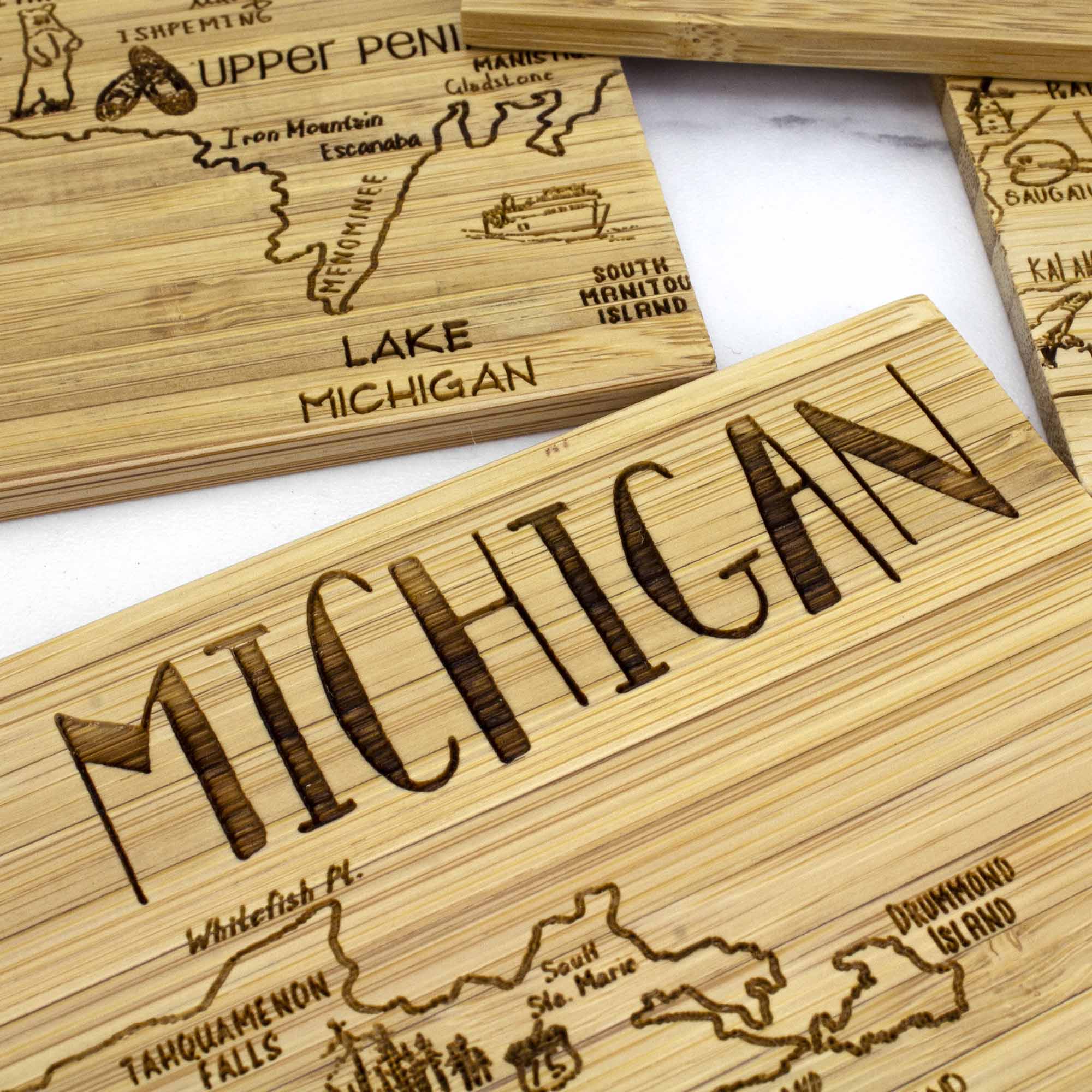 totally-bamboo-michigan-4-piece-puzzle-coaster-set-with-storage-case image 6