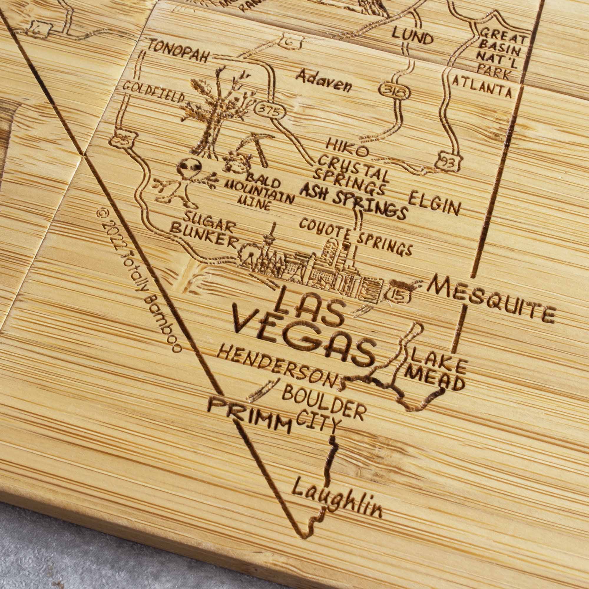 totally-bamboo-4-piece-nevada-puzzle-coaster-set-with-bamboo-case-laser-engraved image 6