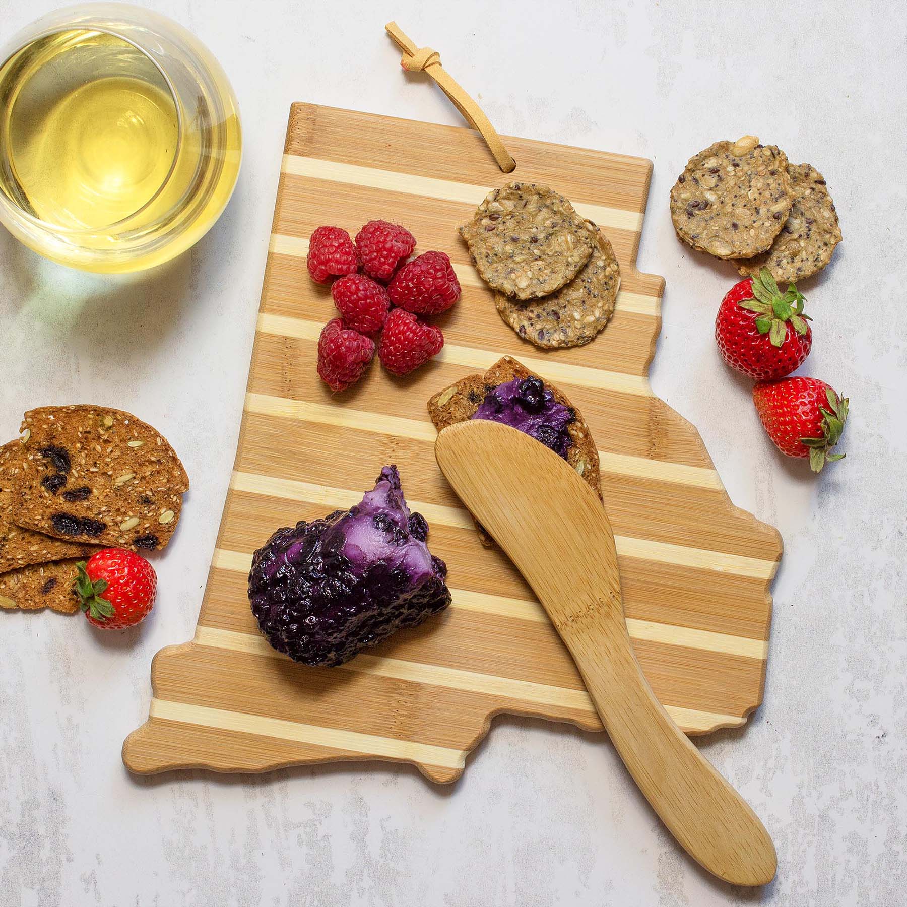 totally-bamboo-rhode-island-serving-board-with-spreader-knife-gift-set image 2