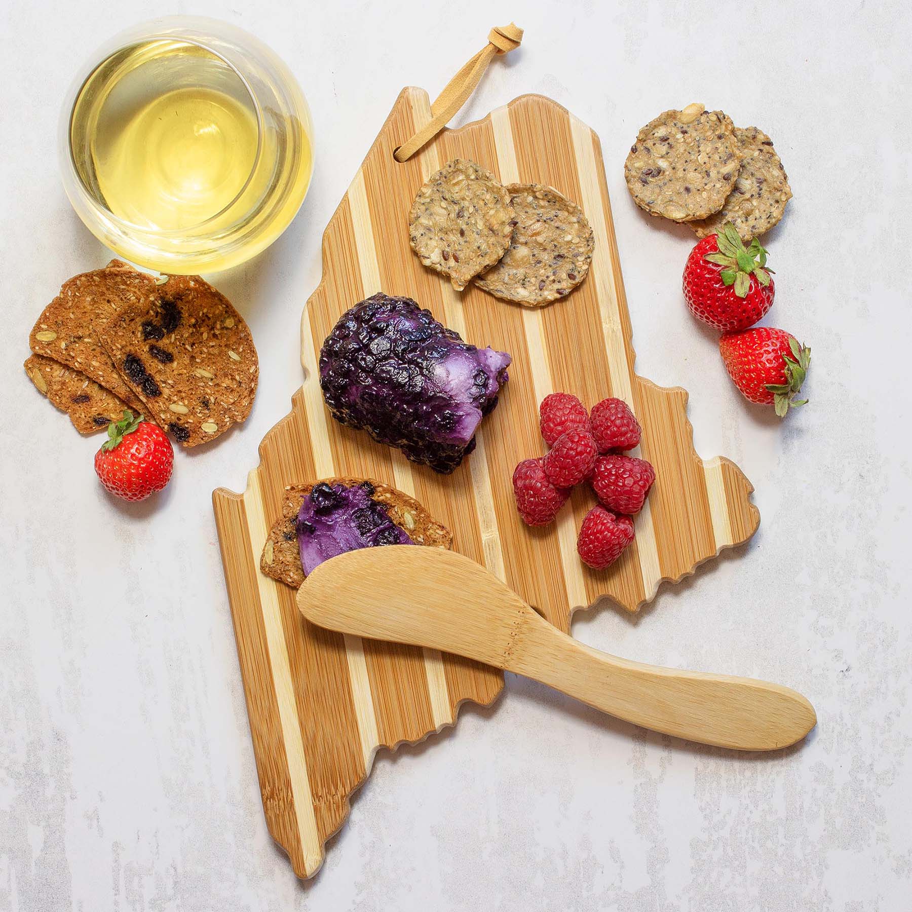totally-bamboo-maine-serving-board-with-spreader-knife-gift-set image 2