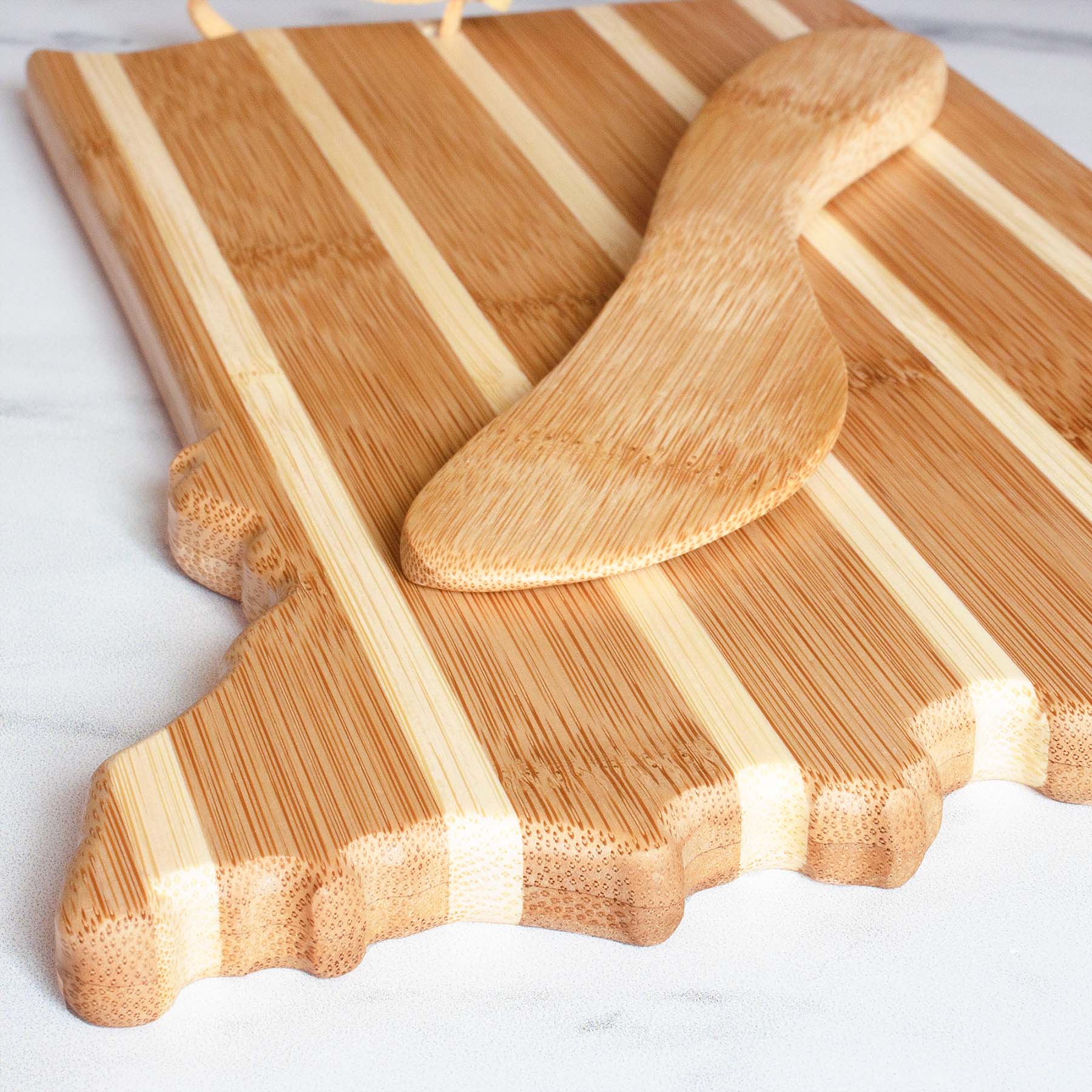 totally-bamboo-indiana-serving-board-with-spreader-knife-gift-set-state-shaped-b image 5