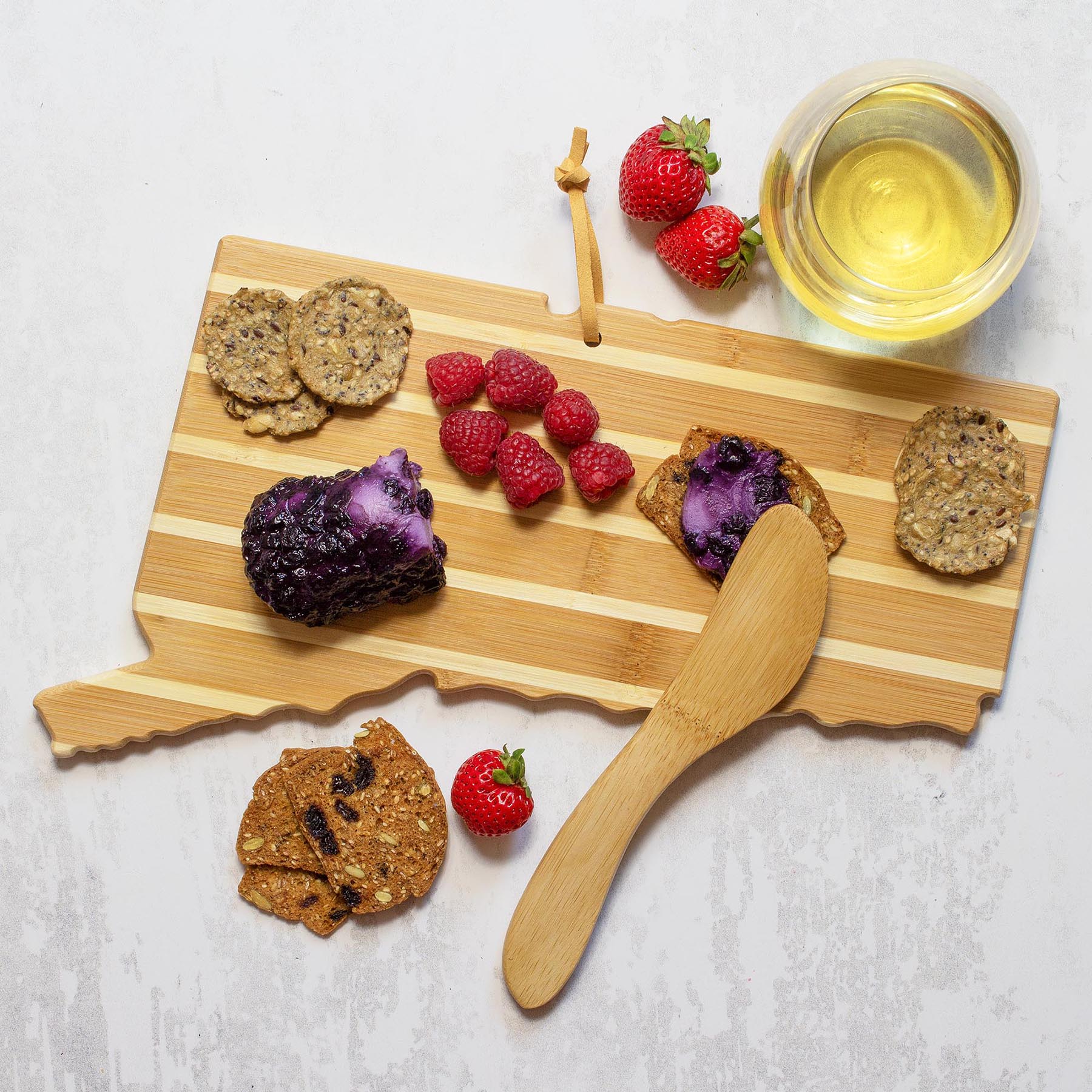 totally-bamboo-connecticut-serving-board-with-spreader-knife-gift-set image 2