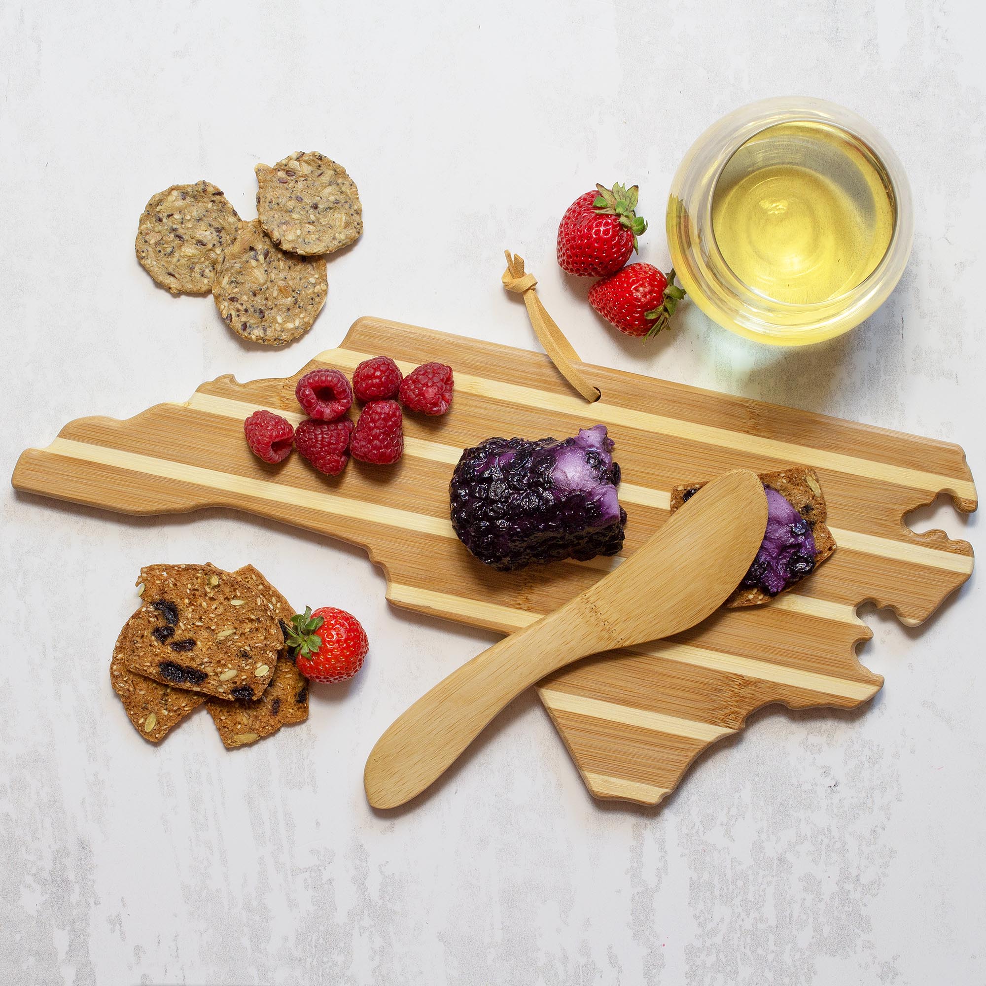totally-bamboo-north-carolina-serving-board-with-spreader-knife-gift-set image 2