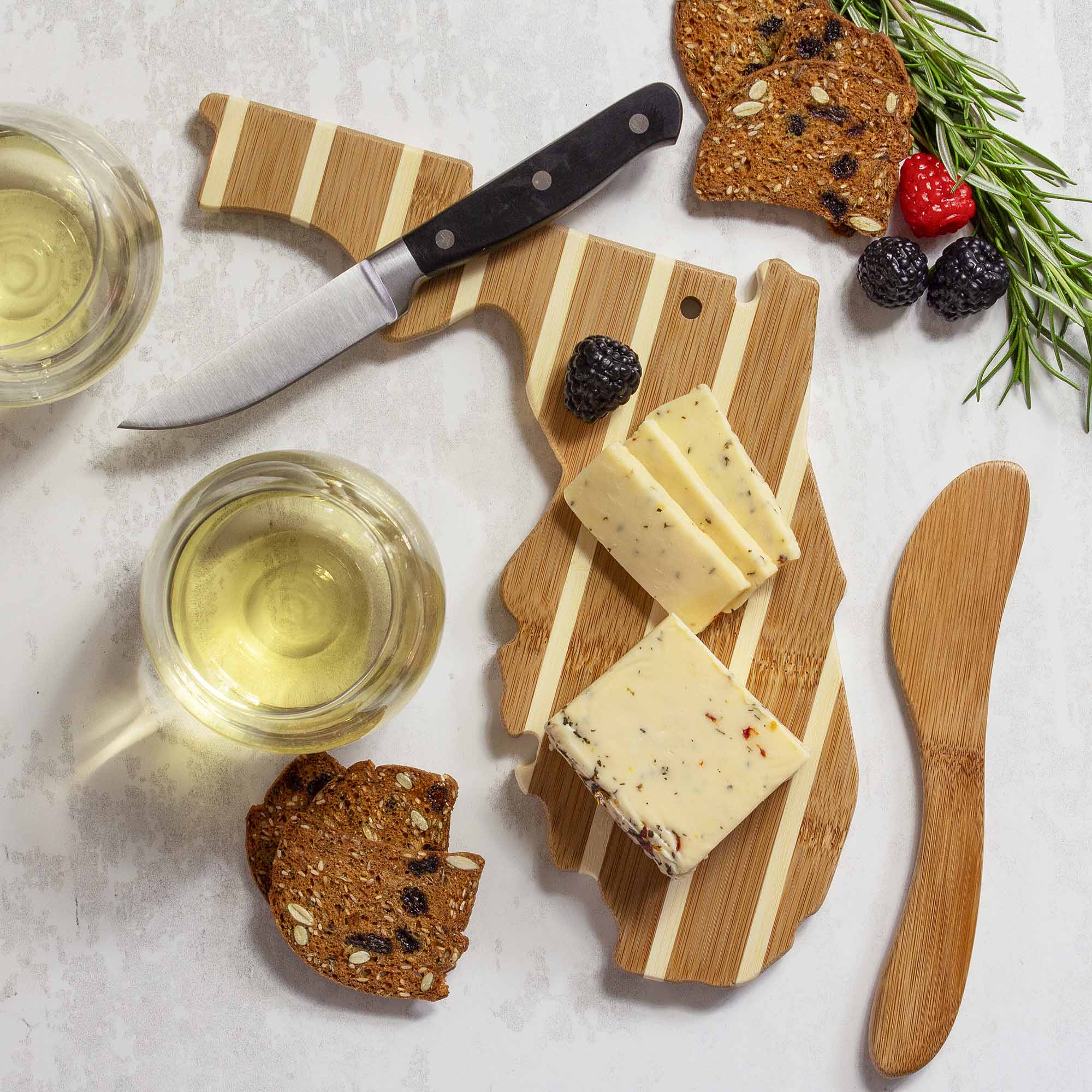 totally-bamboo-florida-serving-board-with-spreader-knife-gift-set image 4