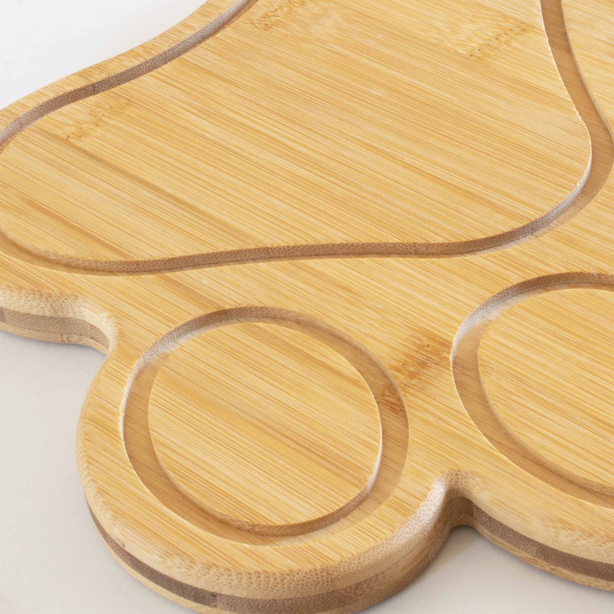 totally-bamboo-paw-shaped-cutting-board-11-x-10 image 6