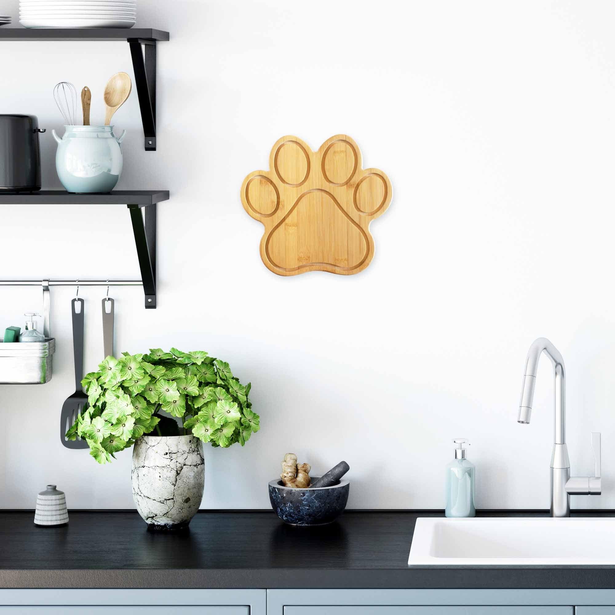 totally-bamboo-paw-shaped-cutting-board-11-x-10 image 3