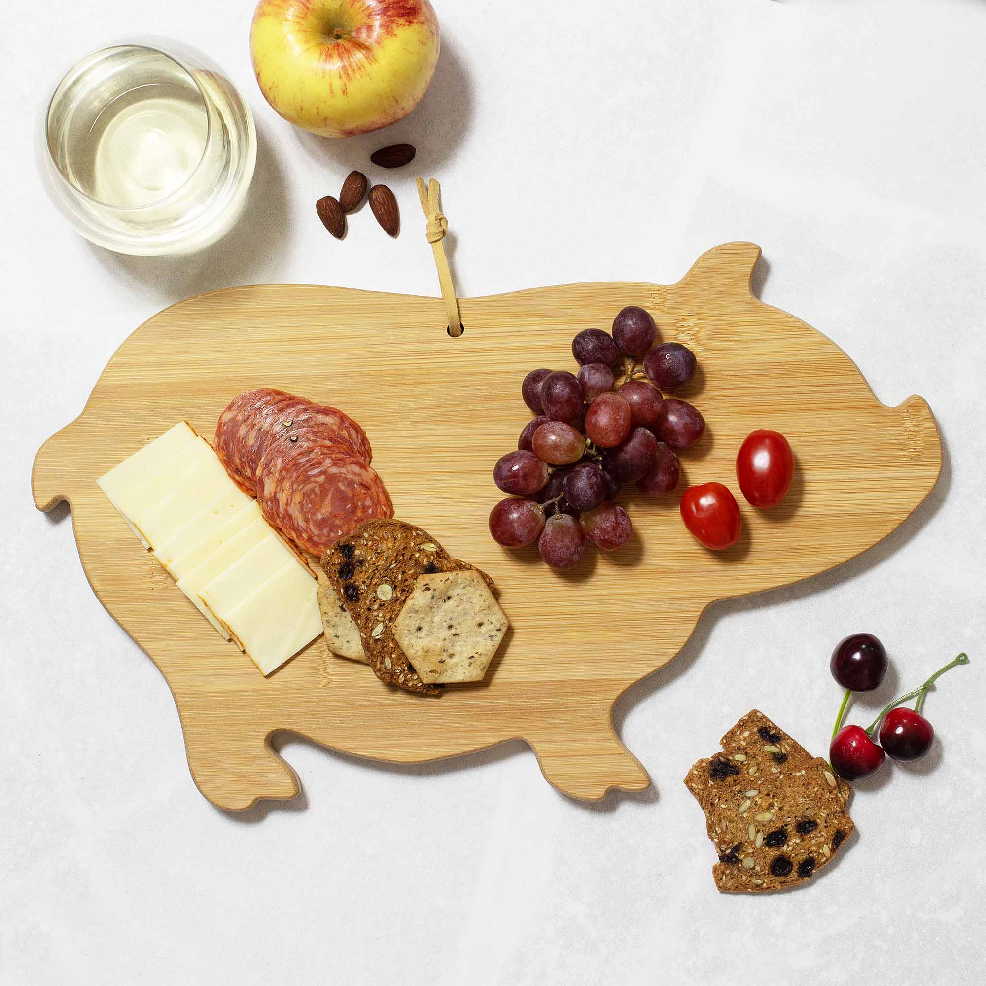 totally-bamboo-pig-shaped-cutting-board-15-5-8-x-9-1-2 image 3