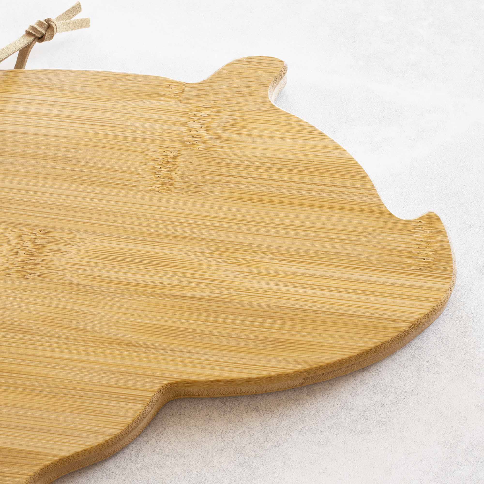 totally-bamboo-pig-shaped-cutting-board-15-5-8-x-9-1-2 image 5