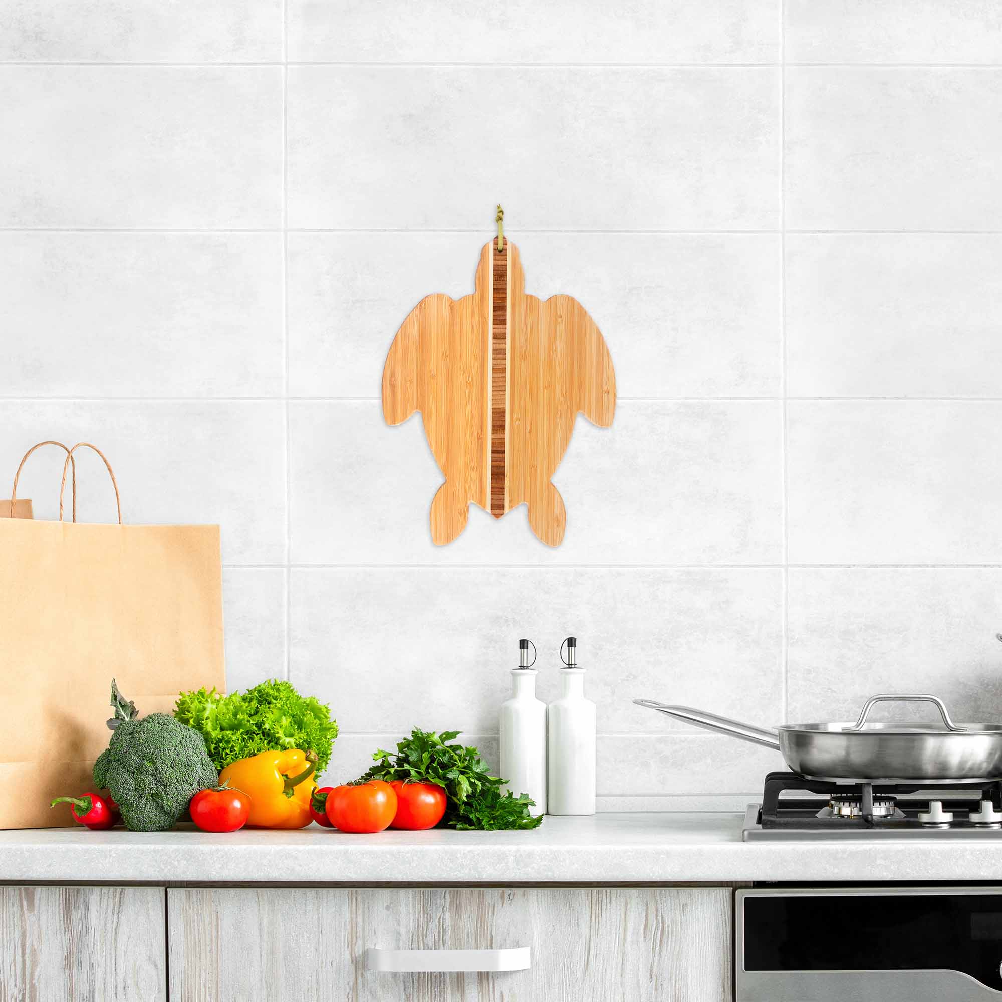 totally-bamboo-sea-turtle-shaped-cutting-board-14-7-8-x-11 image 4