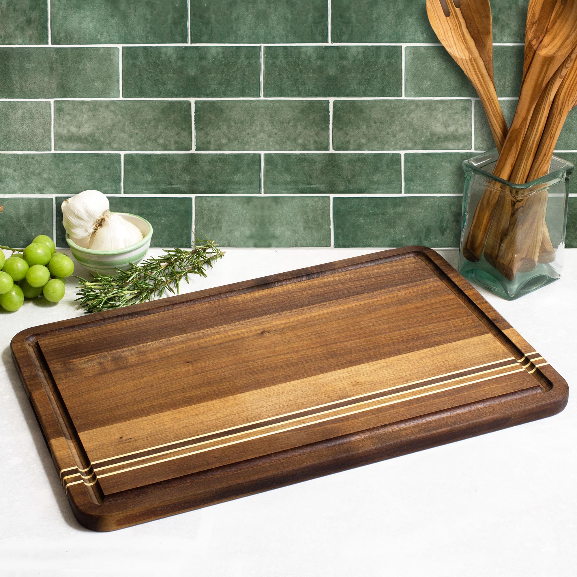 totally-bamboo-rock-branch-acacia-wood-pinstripe-cutting-board-18-1-8-x-12-1-8 image 6