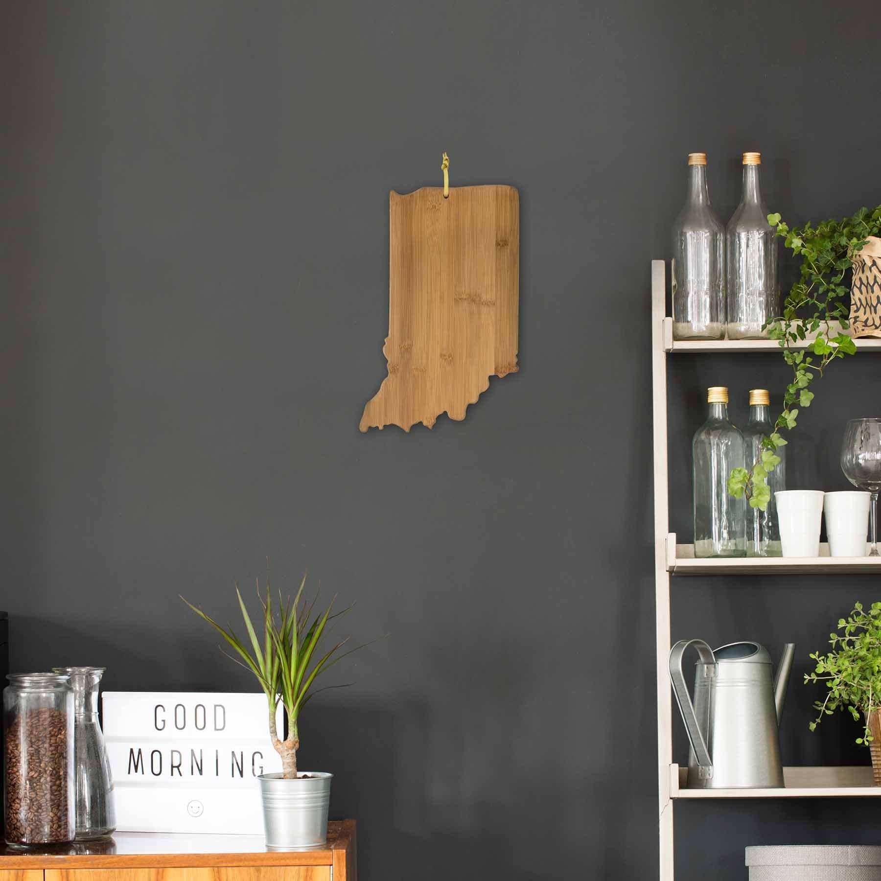 totally-bamboo-indiana-cutting-board-15-3-4-x-10 image 3