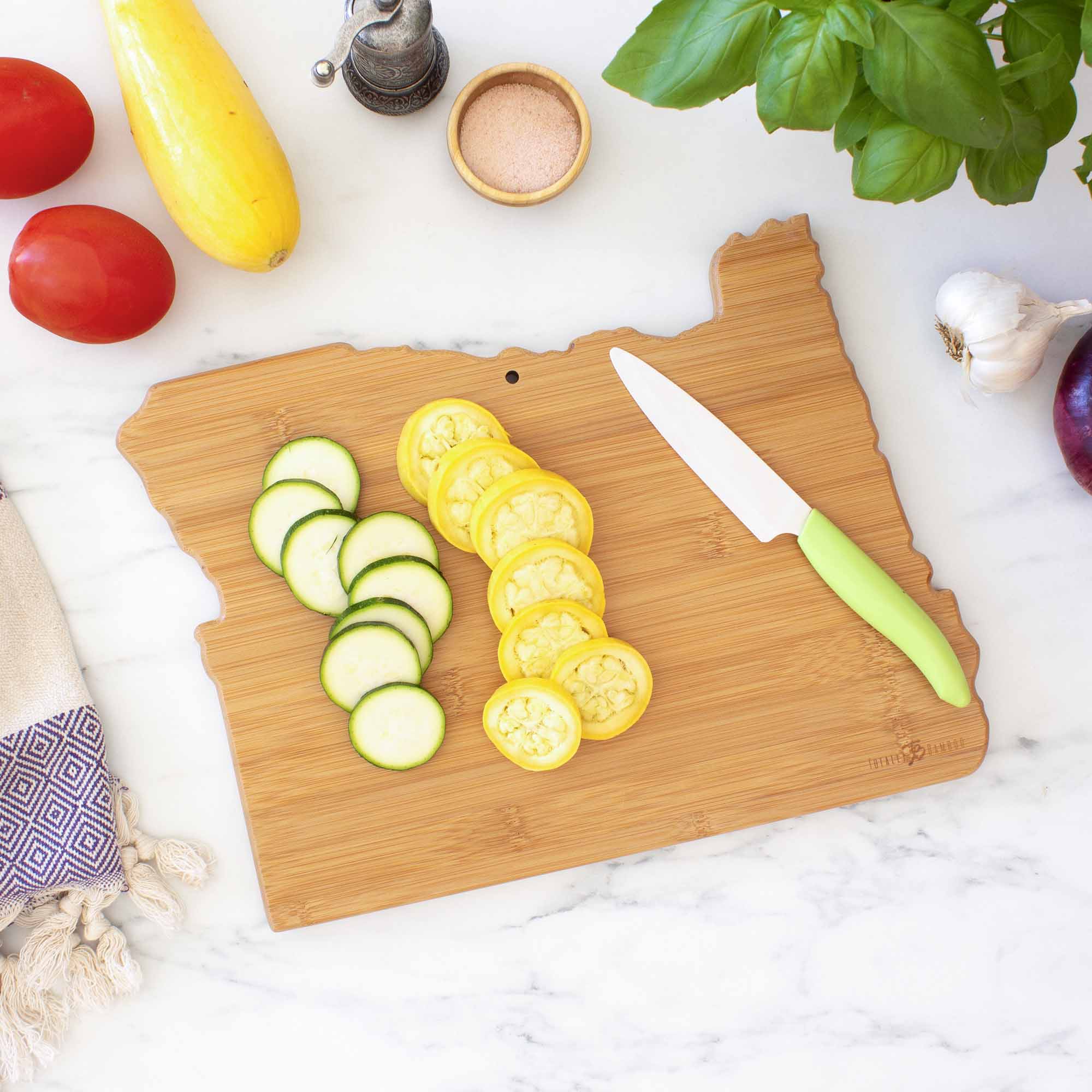 totally-bamboo-destination-oregon-cutting-board-14-1-2-x-10-3-4 image 4