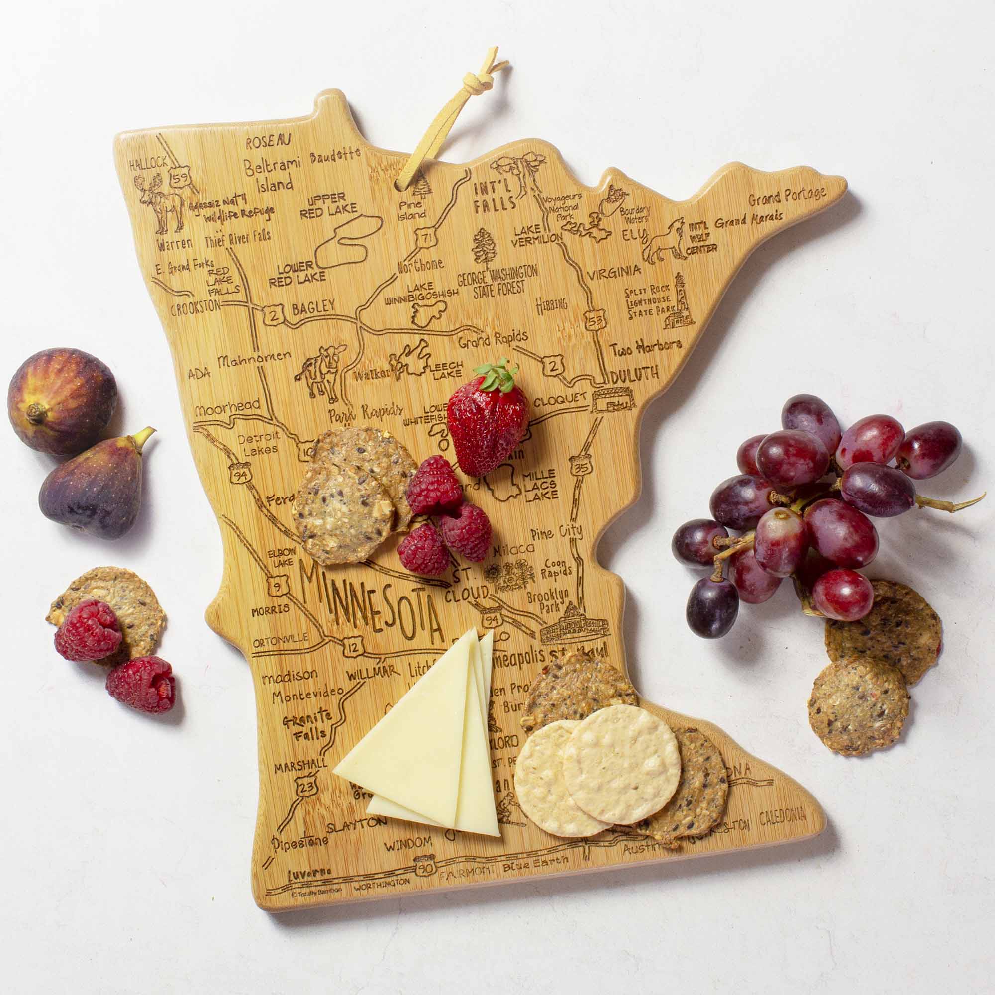 totally-bamboo-destination-minnesota-cutting-board-13-1-4-x-11-3-4 image 2