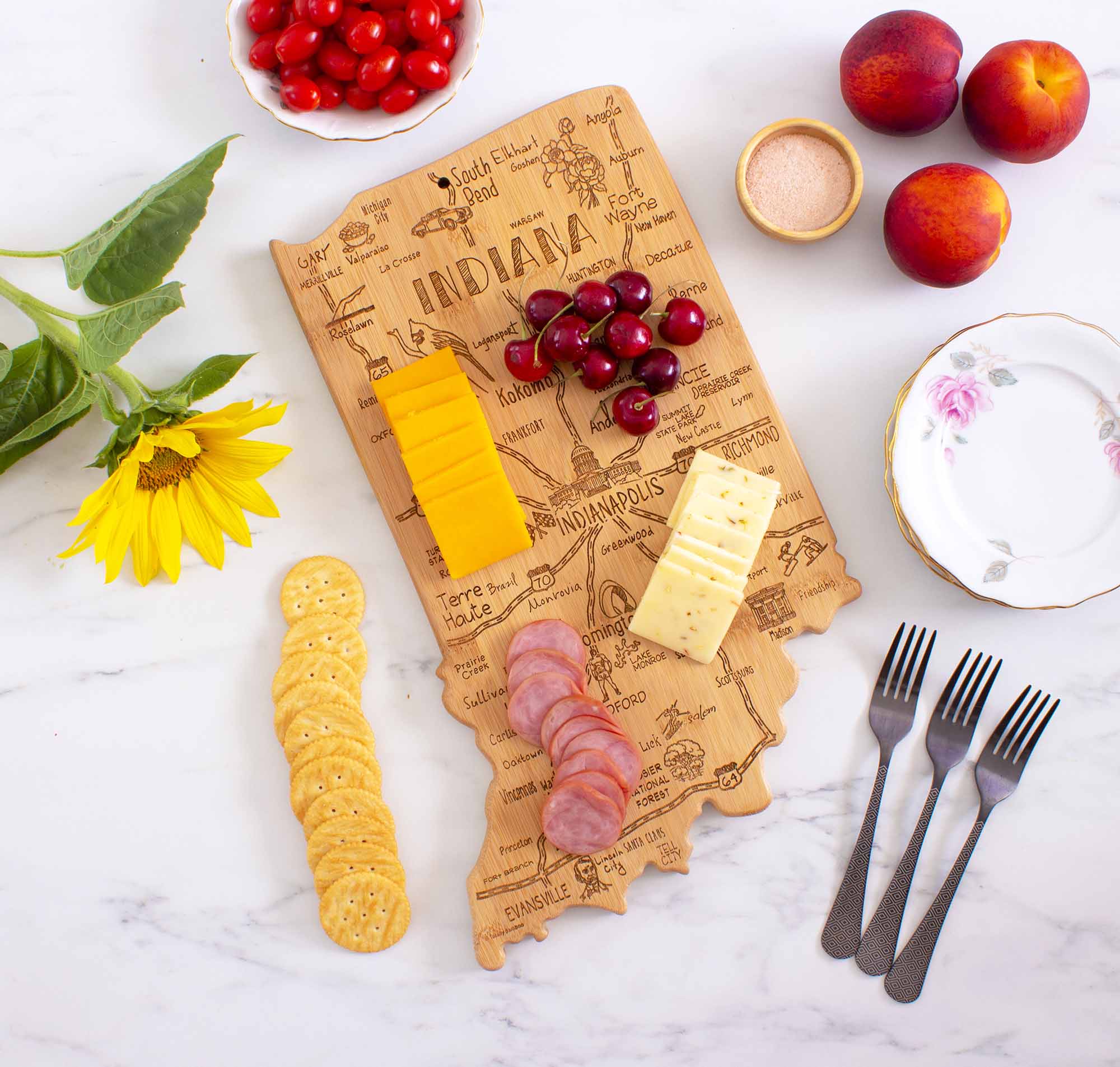 totally-bamboo-destination-indiana-cutting-board-15-75-x-10 image 2