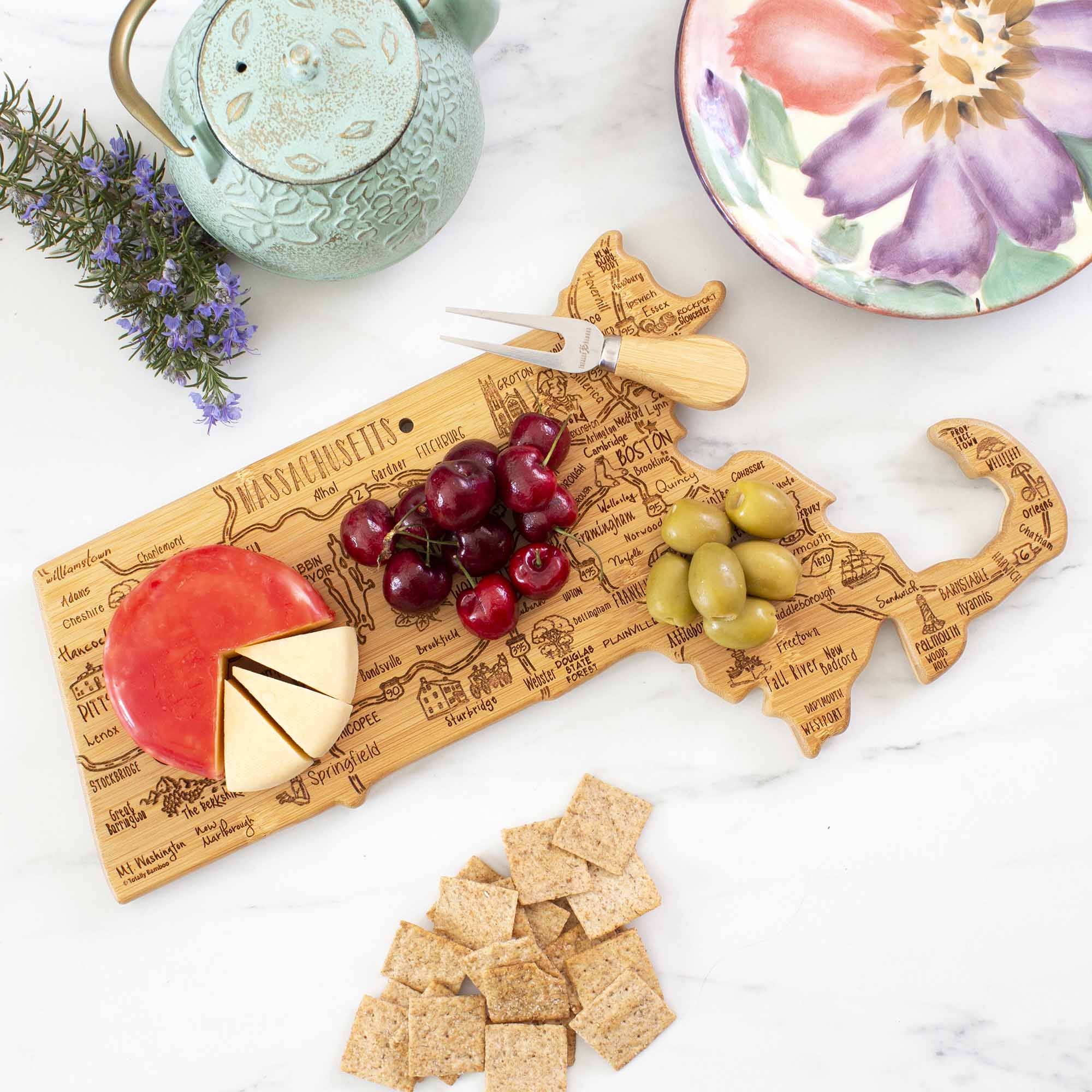 totally-bamboo-destination-massachusetts-cutting-board-16-3-4-x-9-1-4 image 2