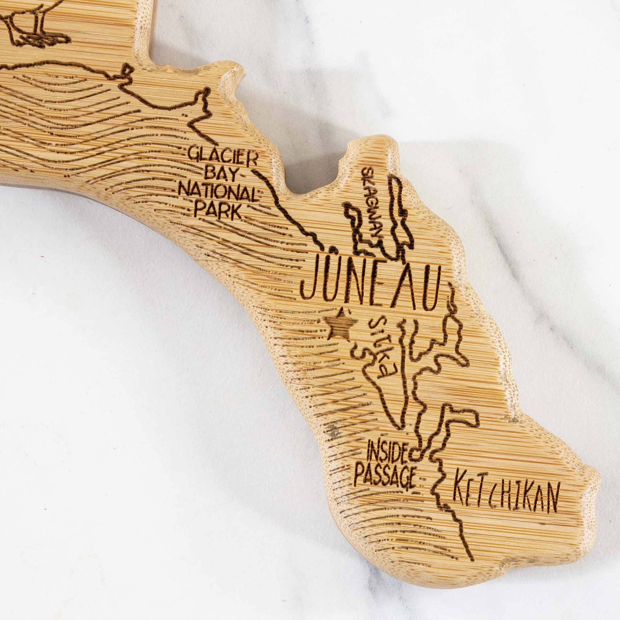 totally-bamboo-destination-alaska-cutting-board-13-375-x-13-5 image 6