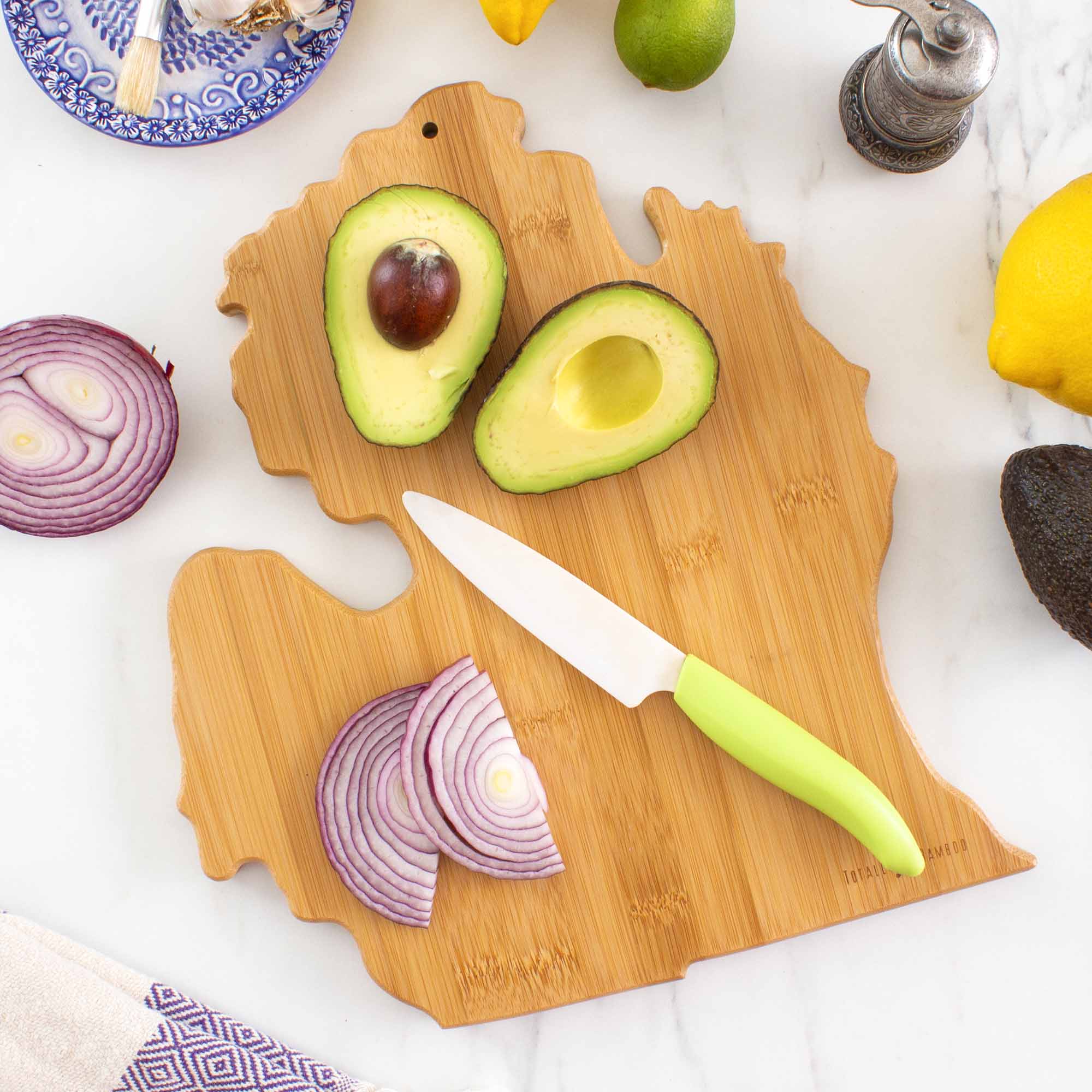 totally-bamboo-destination-michigan-mitten-cutting-board-13-1-4-x-11-3-4 image 4