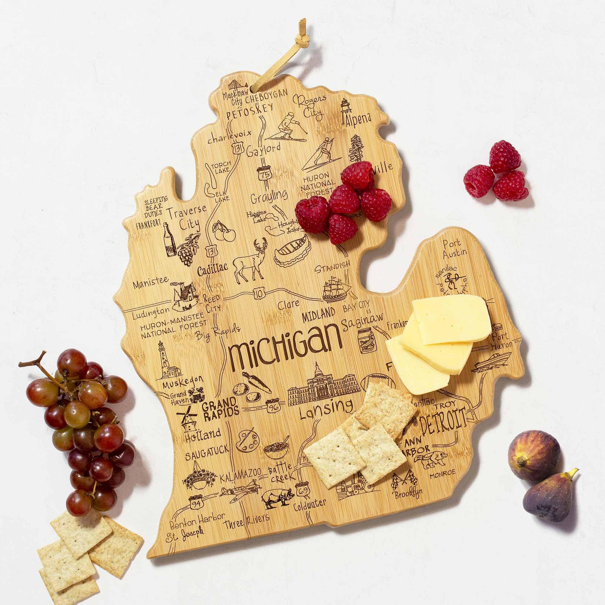 totally-bamboo-destination-michigan-mitten-cutting-board-13-1-4-x-11-3-4 image 2