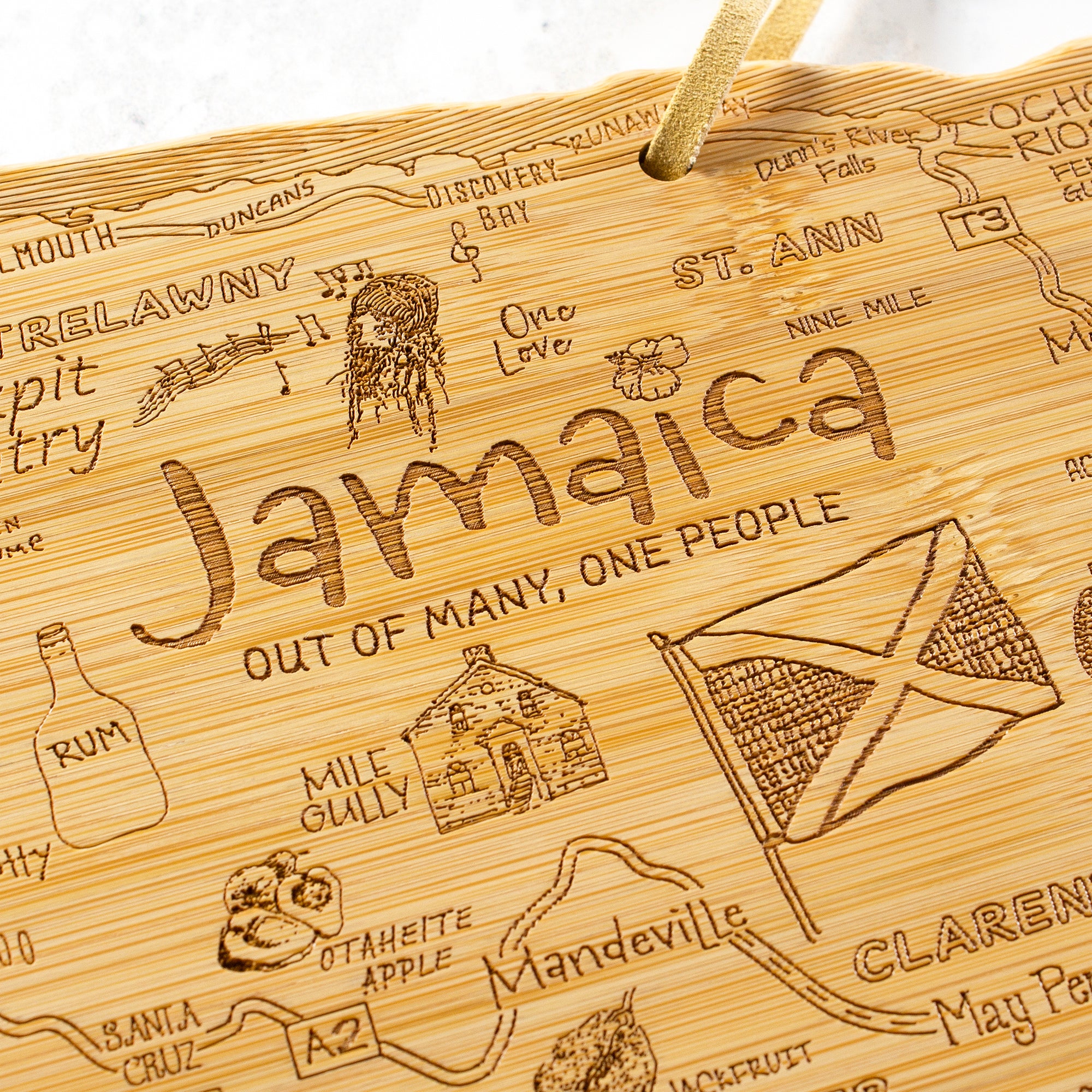 totally-bamboo-destination-jamaica-cutting-board-17-1-2-x-7-3-8 image 5