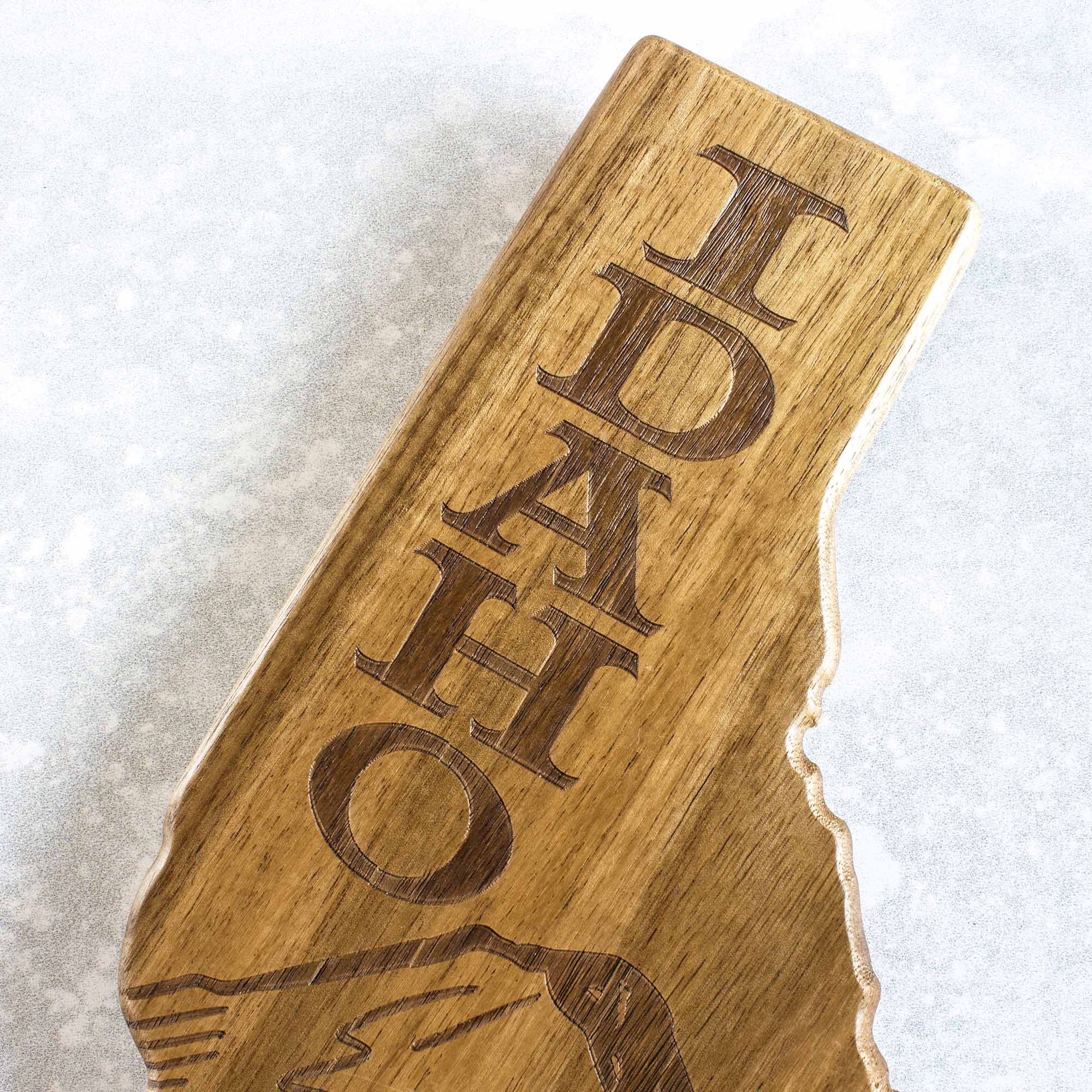 totally-bamboo-rock-branch-origins-series-idaho-cutting-board-acacia-wood-servin image 6