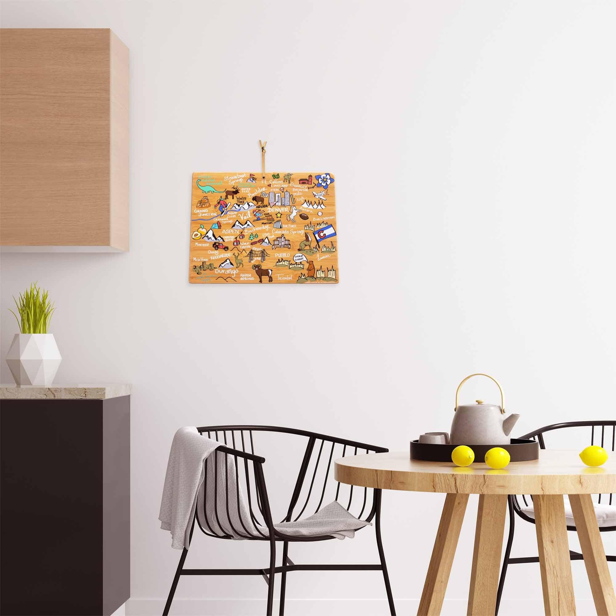 totally-bamboo-colorado-cutting-board-with-fish-kiss-artwork image 3