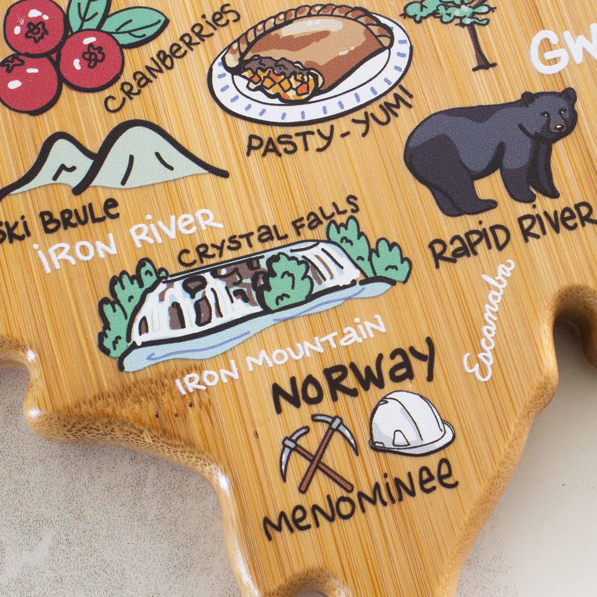 totally-bamboo-michigan-upper-peninsula-cutting-board-with-fish-kiss-artwork image 5
