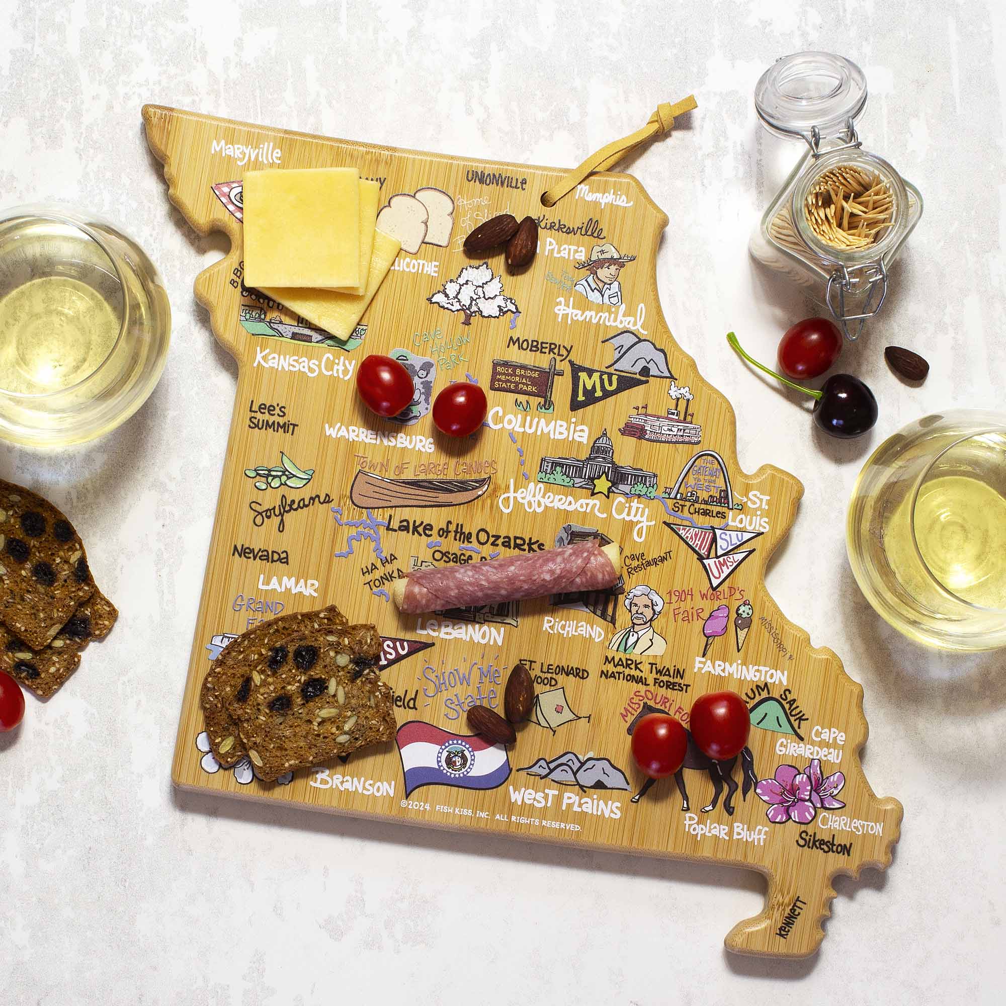 totally-bamboo-missouri-cutting-board-with-artwork-by-fish-kiss image 2