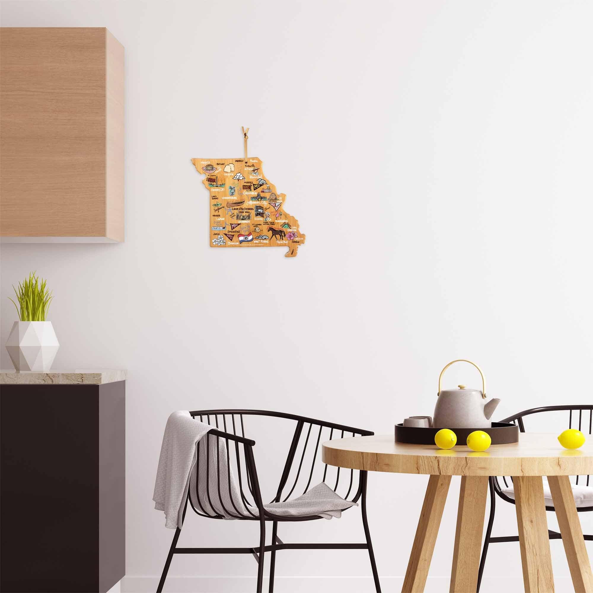 totally-bamboo-missouri-cutting-board-with-artwork-by-fish-kiss image 4