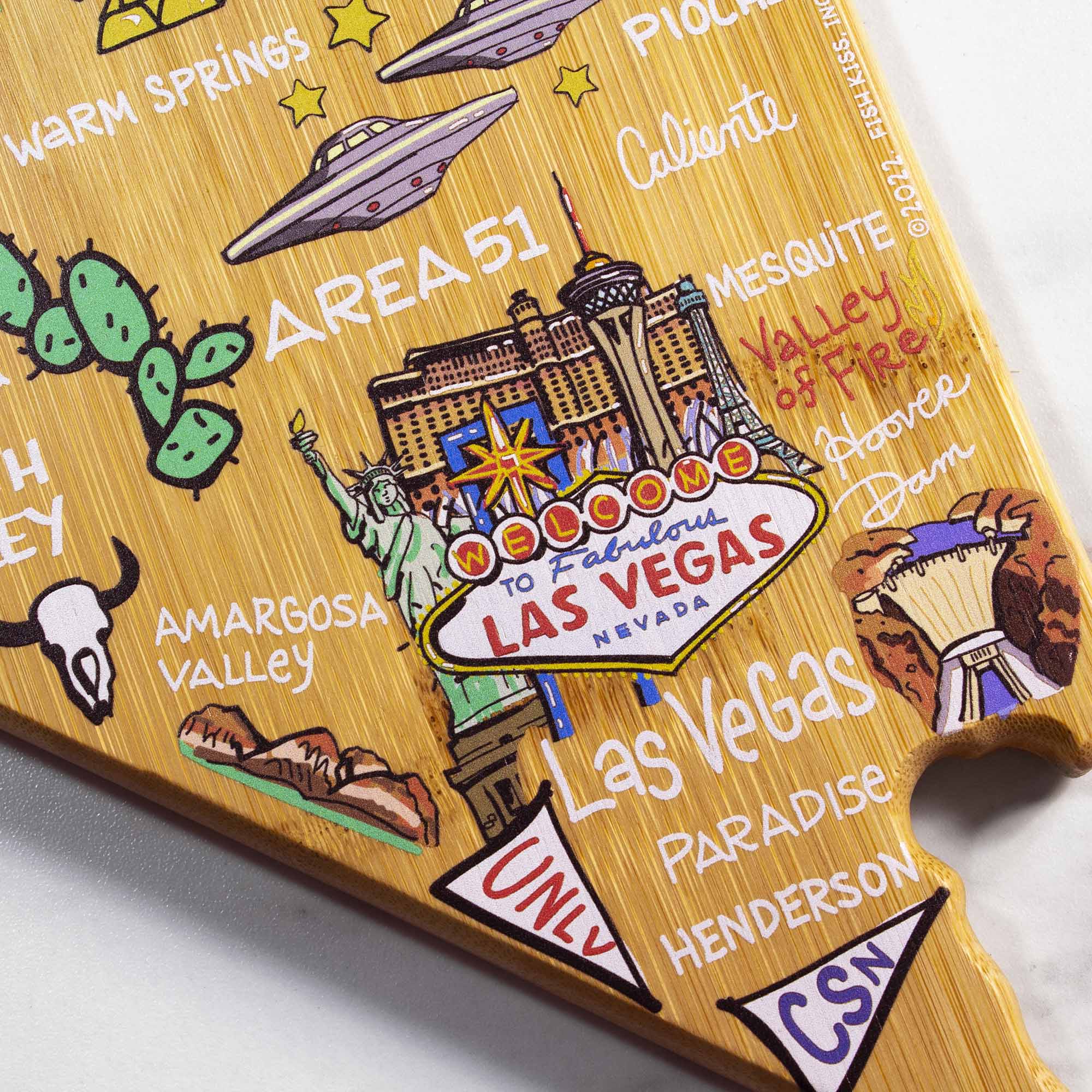 totally-bamboo-nevada-cutting-board-with-artwork-by-fish-kiss image 5