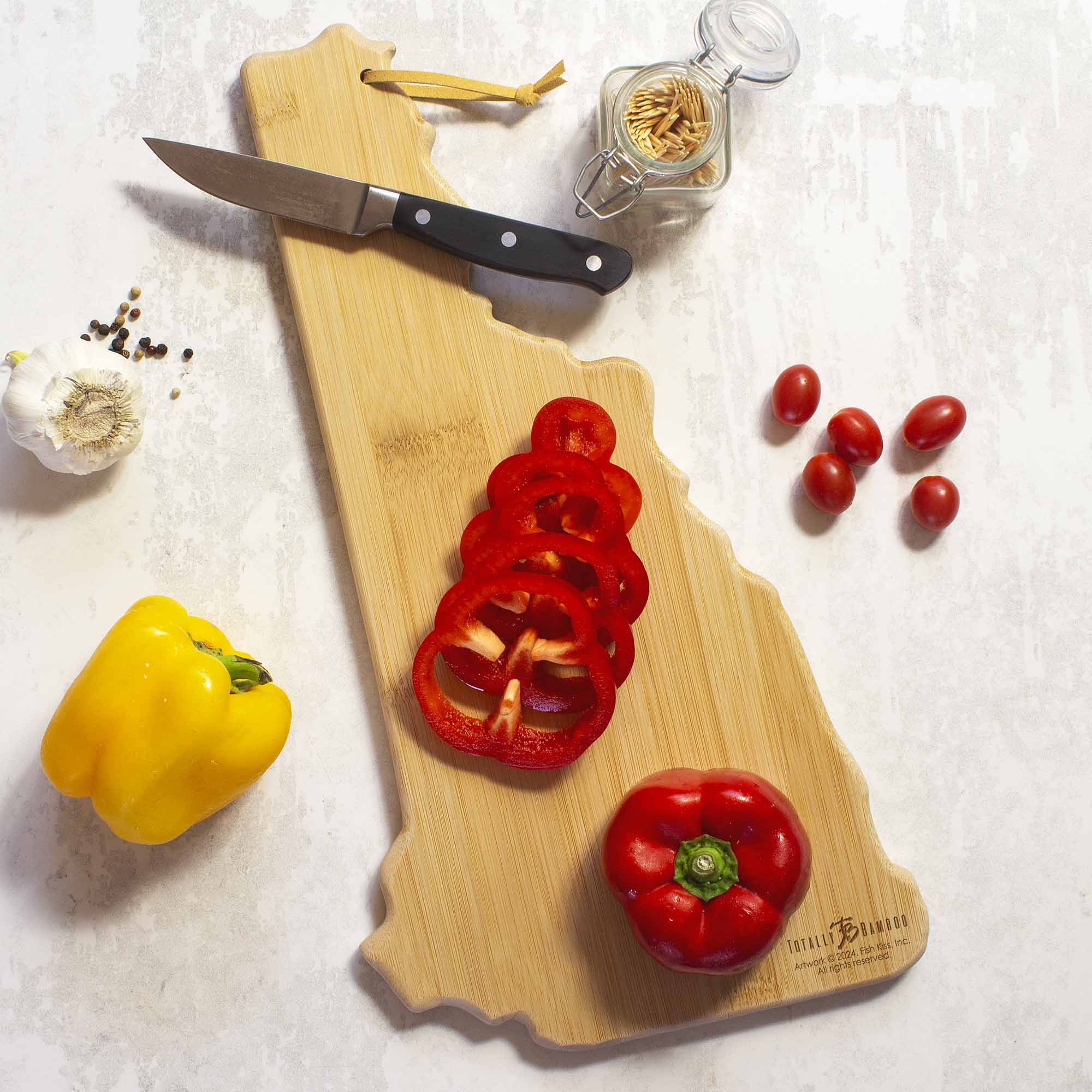 totally-bamboo-new-hampshire-cutting-board-with-artwork-by-fish-kiss image 3