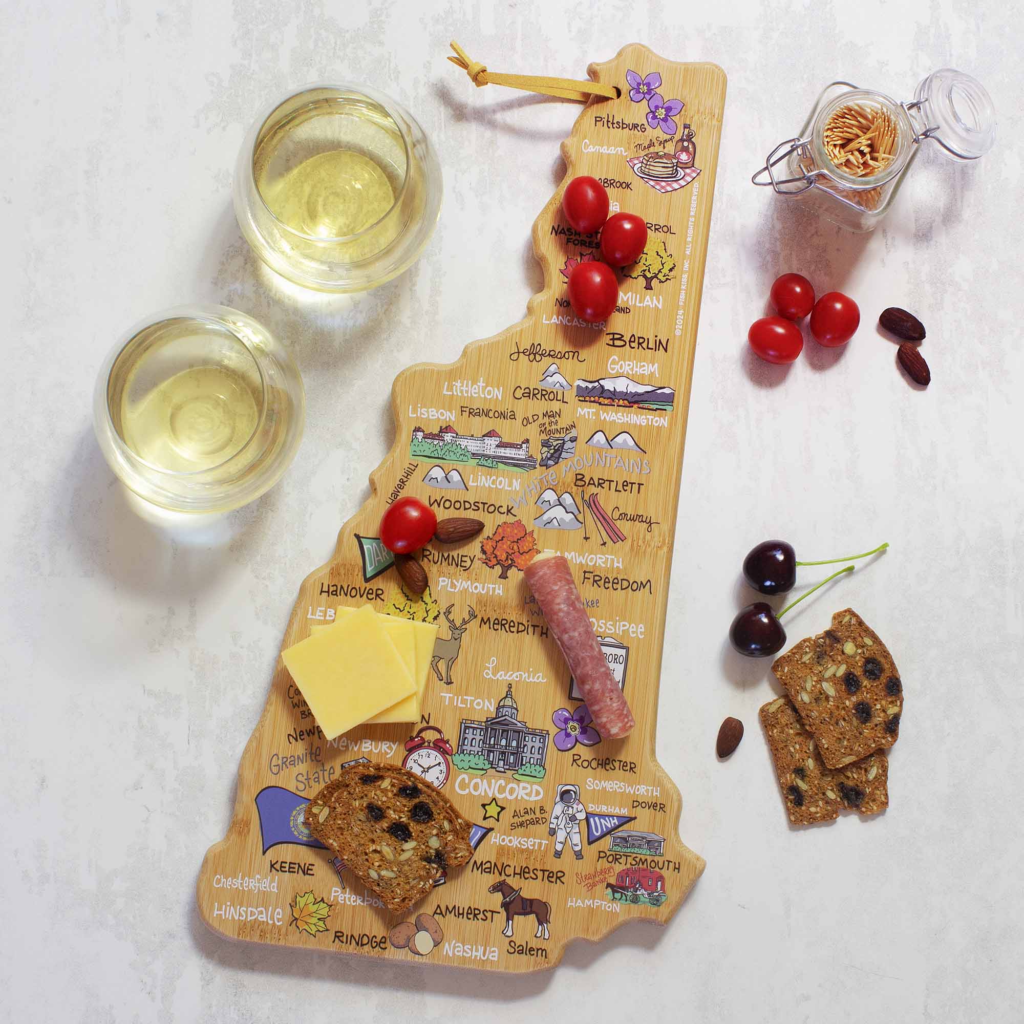 totally-bamboo-new-hampshire-cutting-board-with-artwork-by-fish-kiss image 2