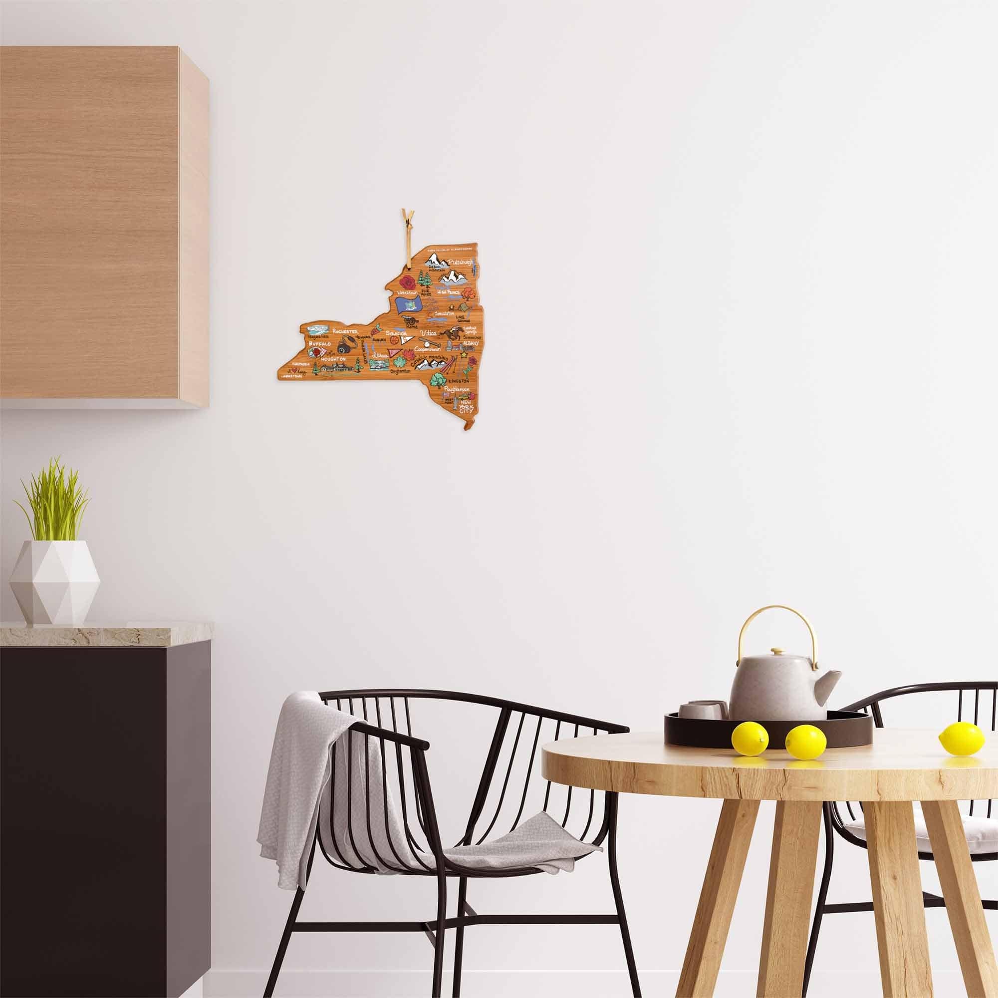 totally-bamboo-new-york-cutting-board-with-fish-kiss-artwork-state-shaped-bamboo image 4