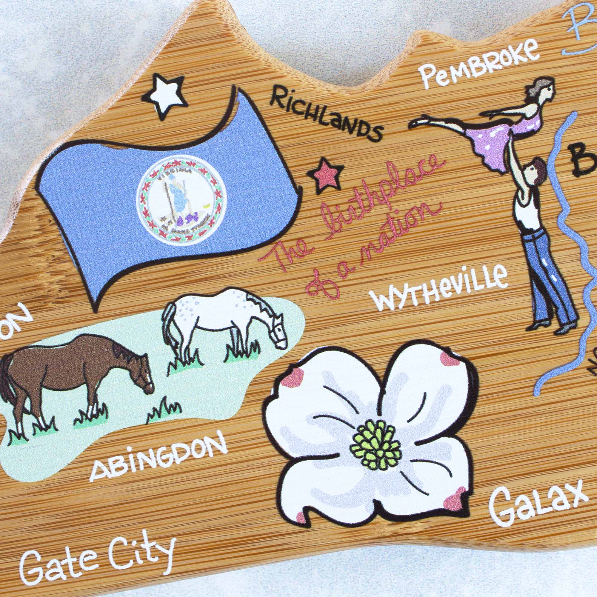 totally-bamboo-virginia-state-shaped-cutting-board-with-fish-kiss-artwork image 5