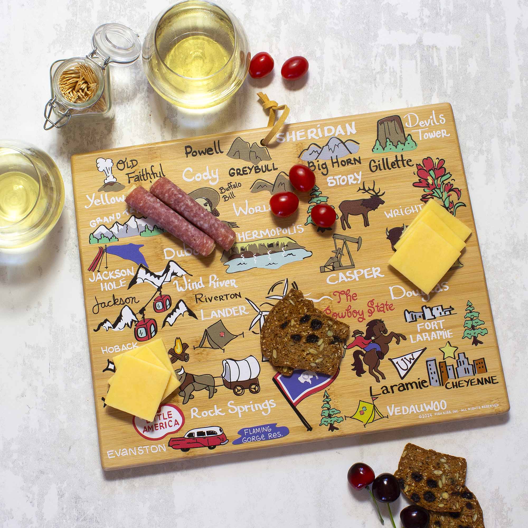 totally-bamboo-wyoming-cutting-board-with-artwork-by-fish-kiss image 2