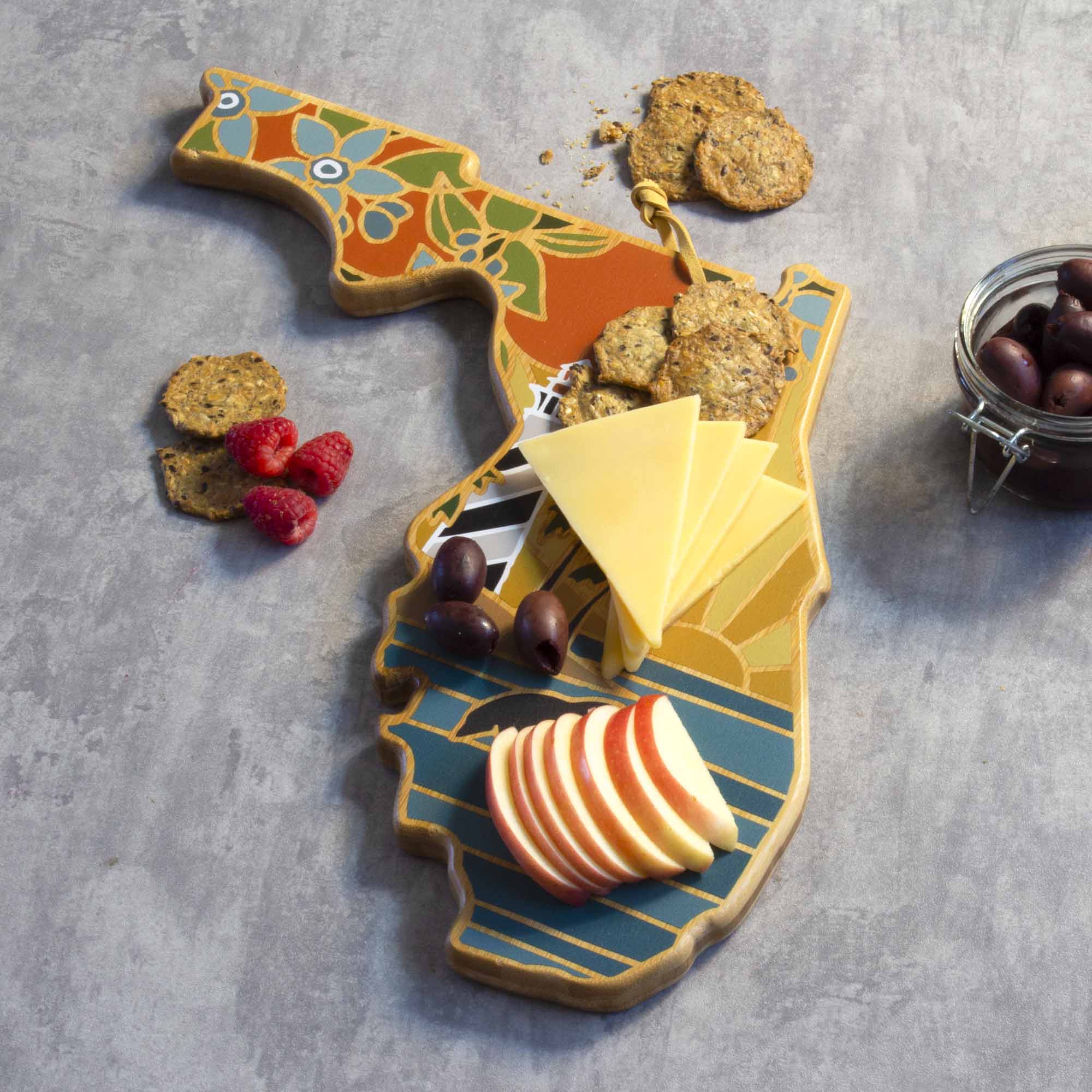 totally-bamboo-florida-cutting-board-with-artwork-by-summer-stokes image 3