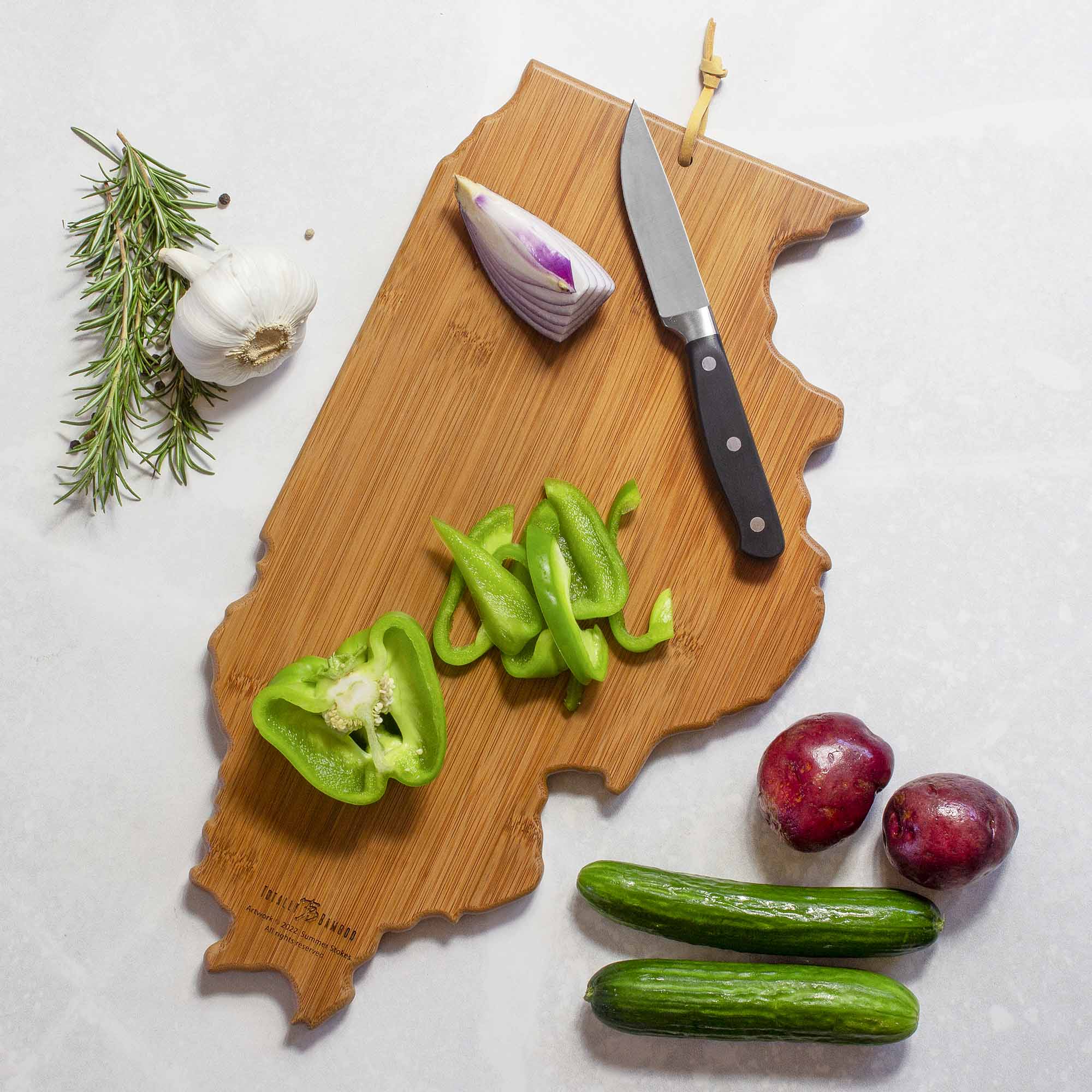 totally-bamboo-illinois-state-shaped-cutting-board-with-summer-stokes-artwork-ba image 3