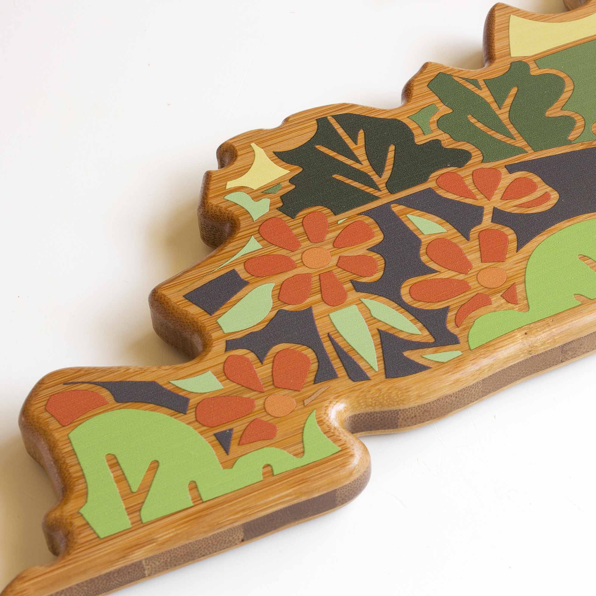 totally-bamboo-kentucky-cutting-board-with-artwork-by-summer-stokes image 5